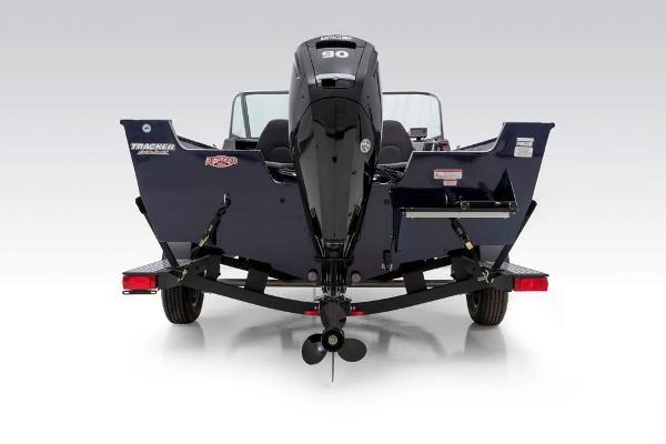 2021 Tracker Boats boat for sale, model of the boat is Pro Guide V-175 Combo & Image # 18 of 69