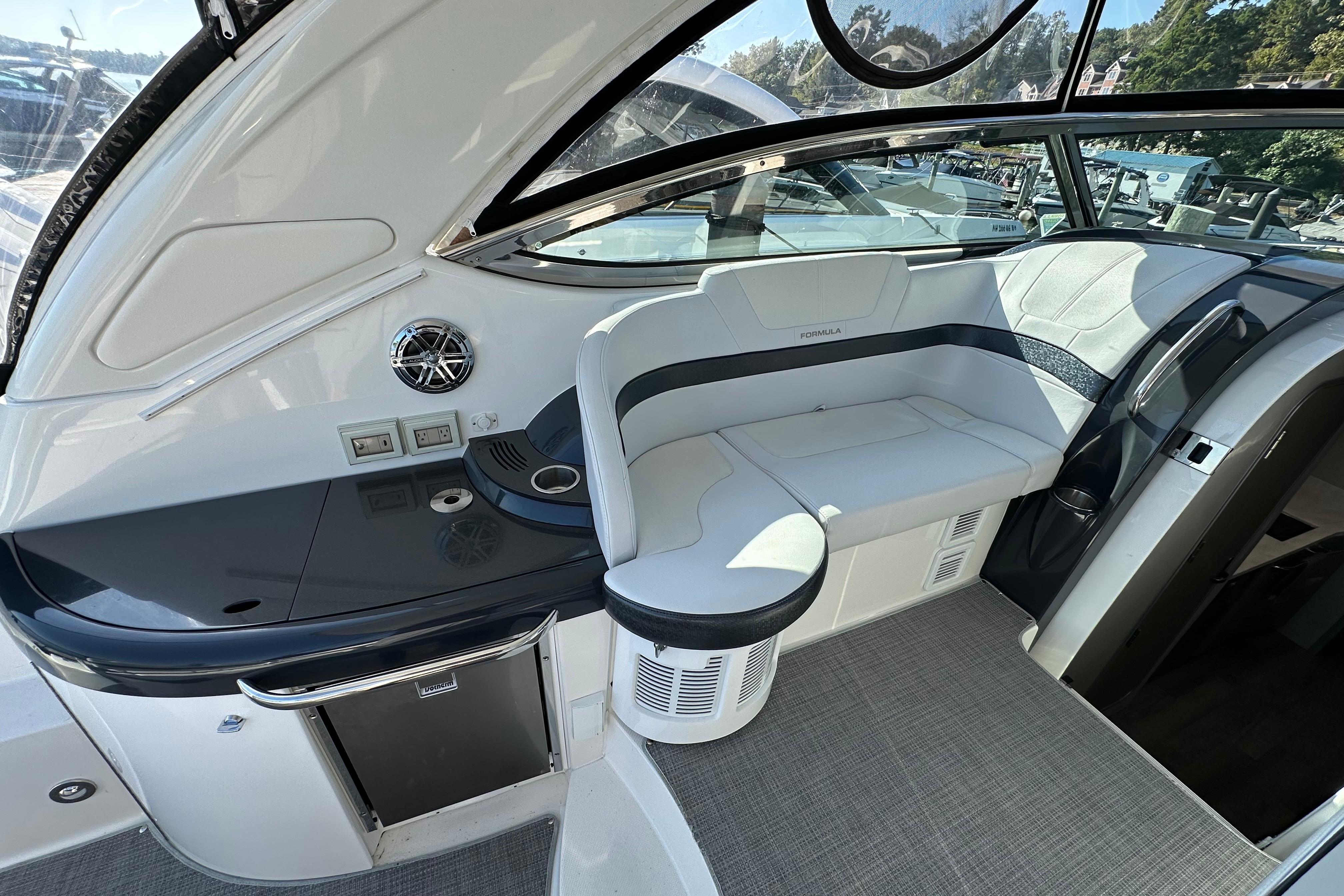 Boat image 8