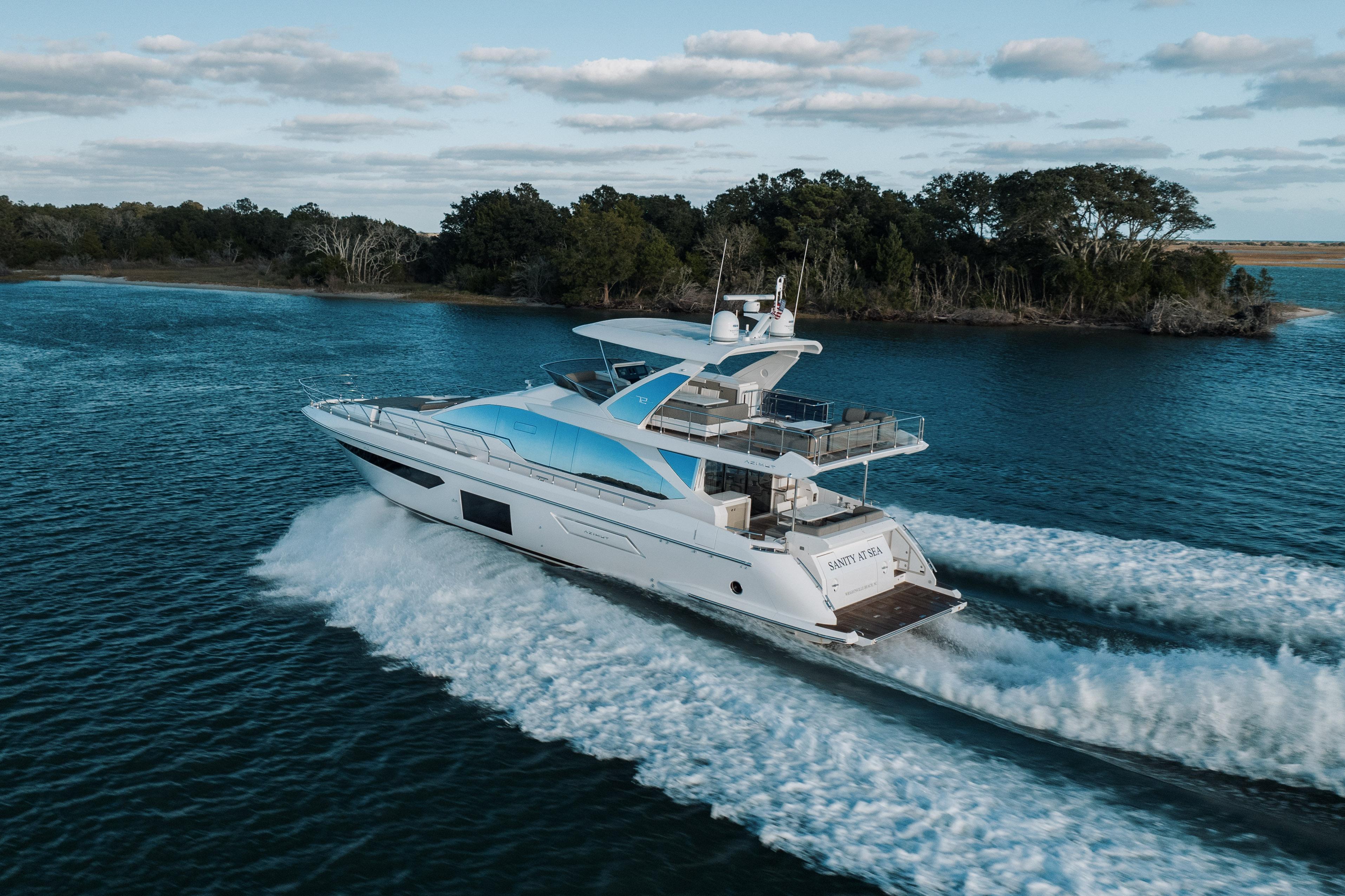 2021 Azimut 72