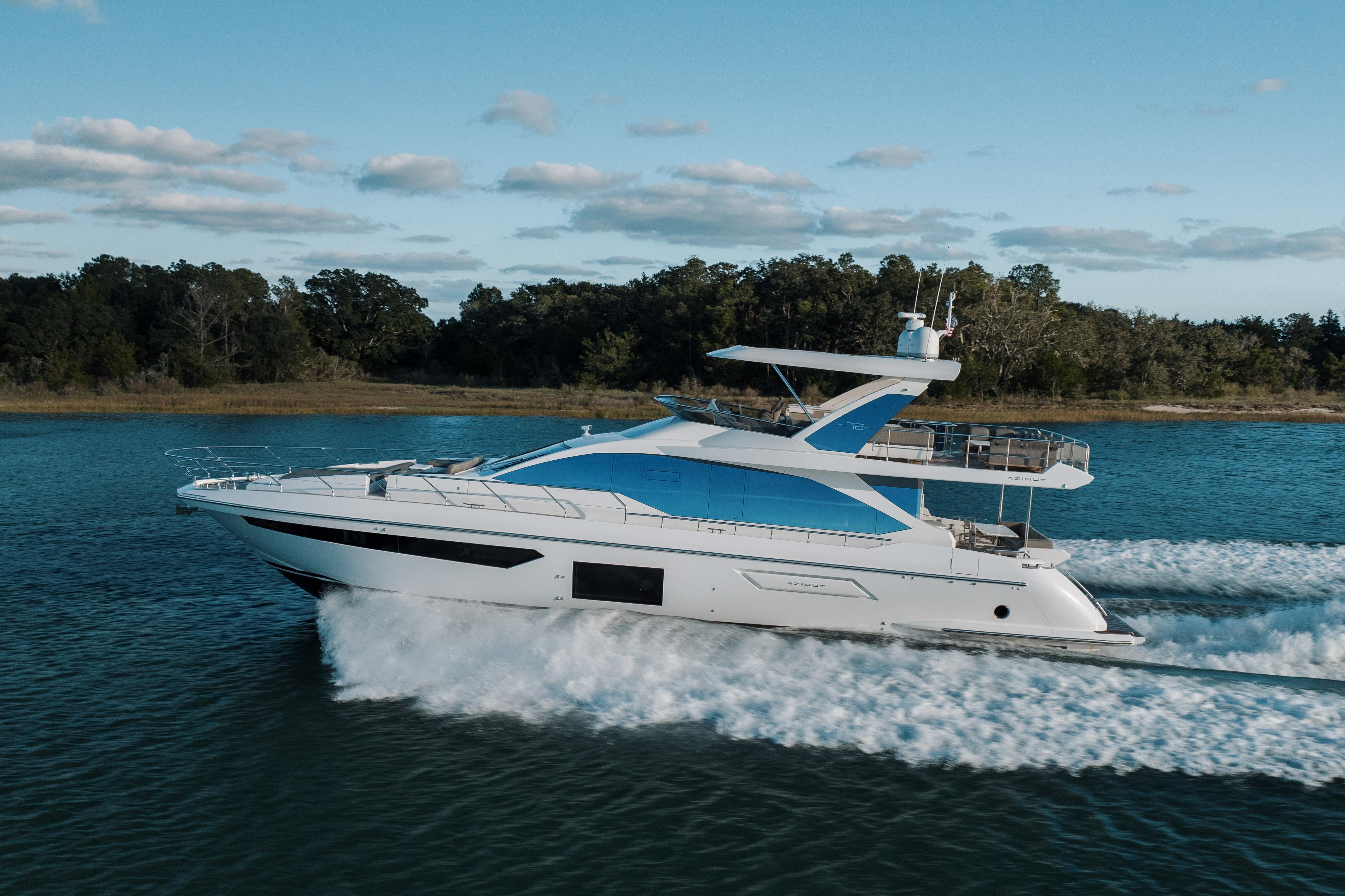 2021 Azimut 72