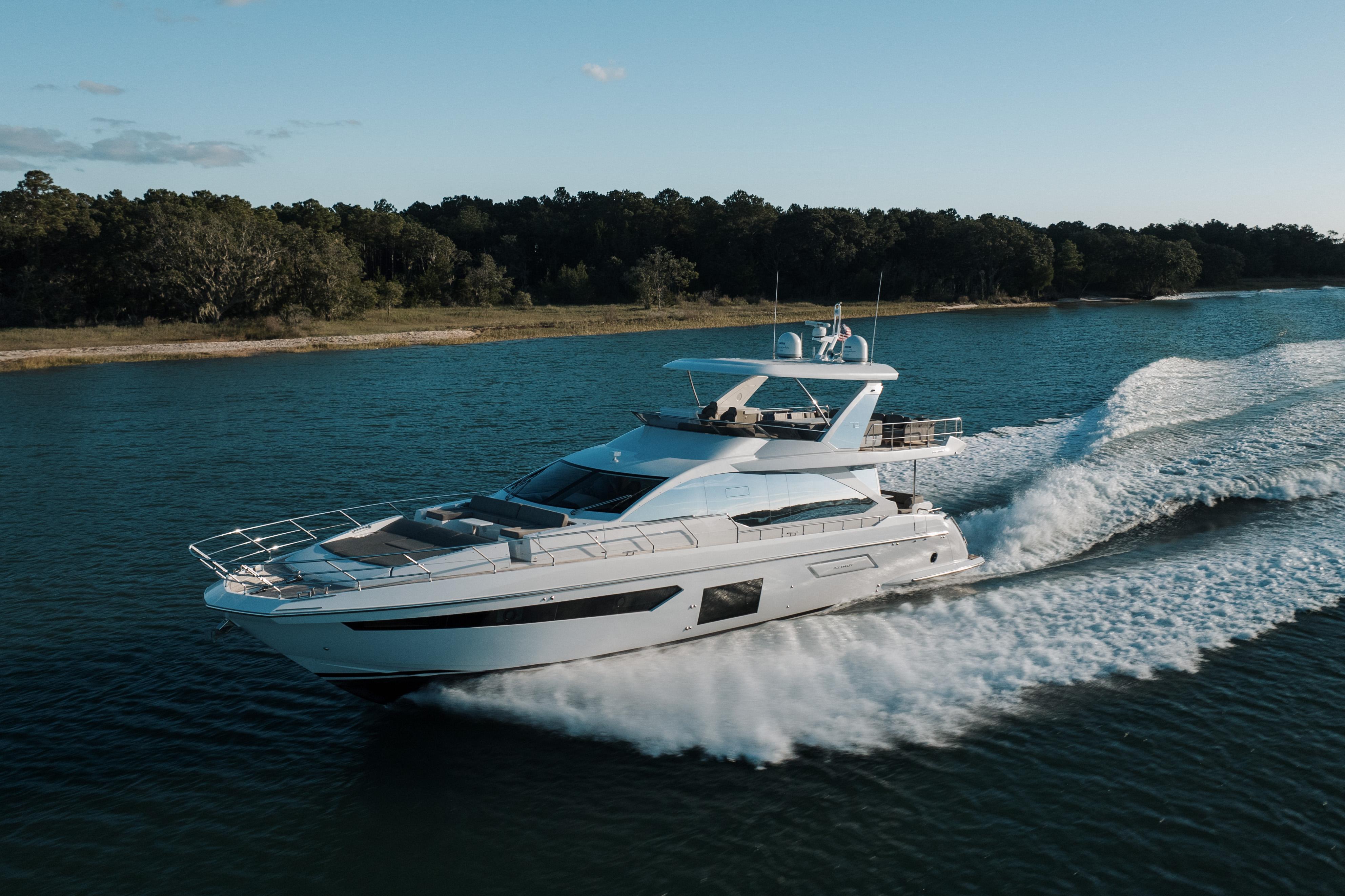 2021 Azimut 72