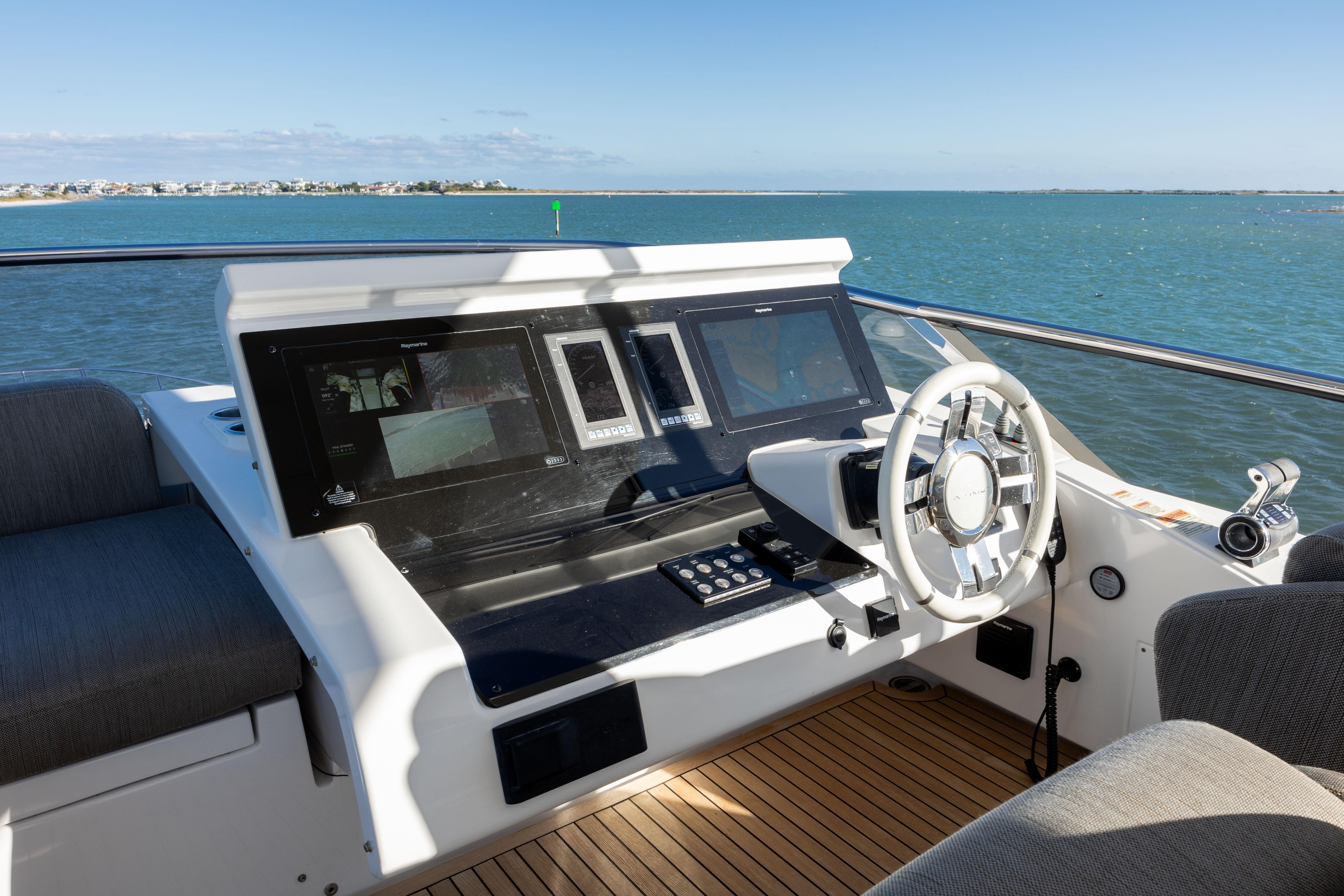 2021 Azimut 72