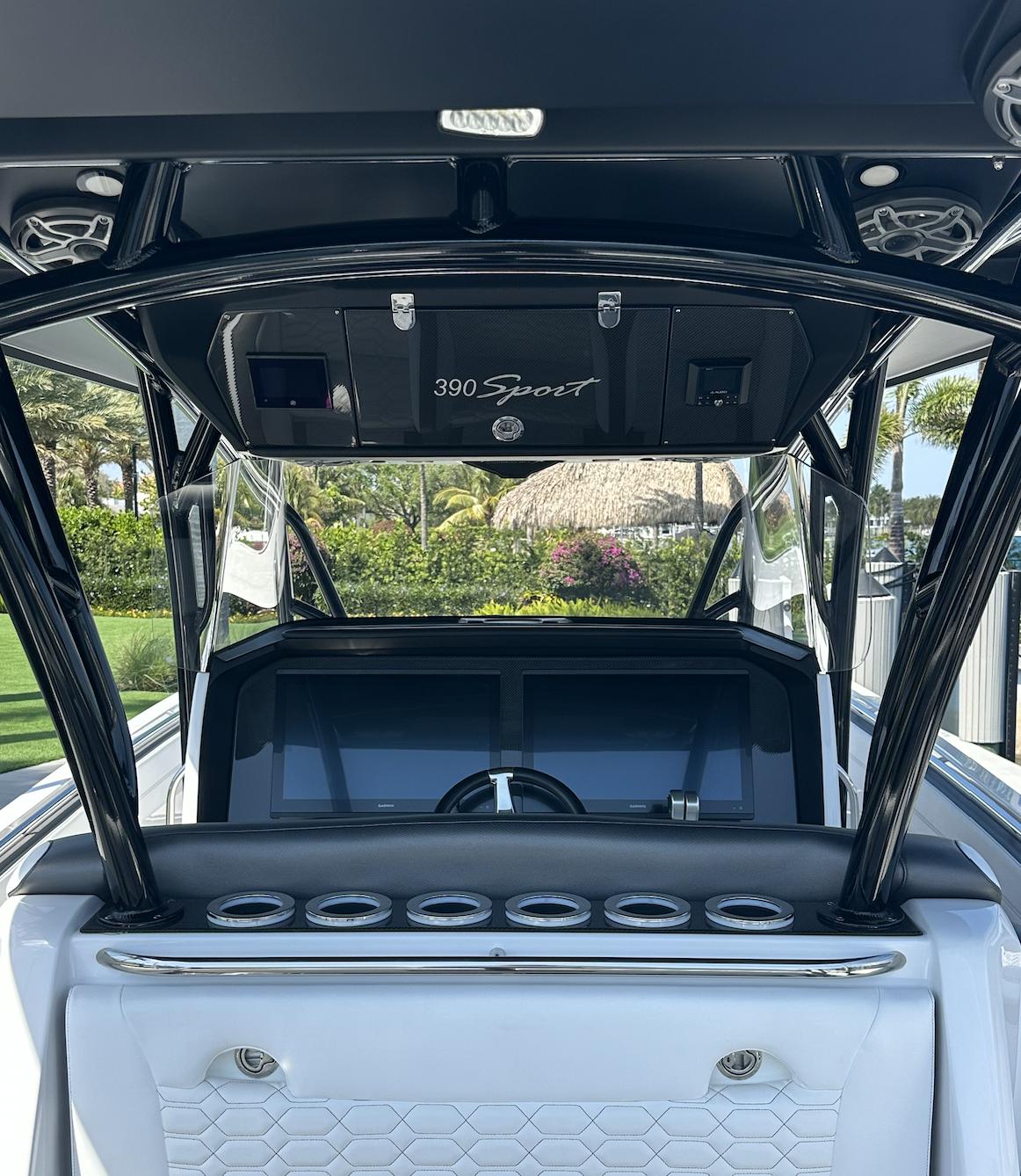 Nor-Tech-390 Sport Center Console 2023 -KY-US-2023 Nor-Tech 390 Sport Center Console boat interior with sleek design and modern features.-9746423 | Thumbnail