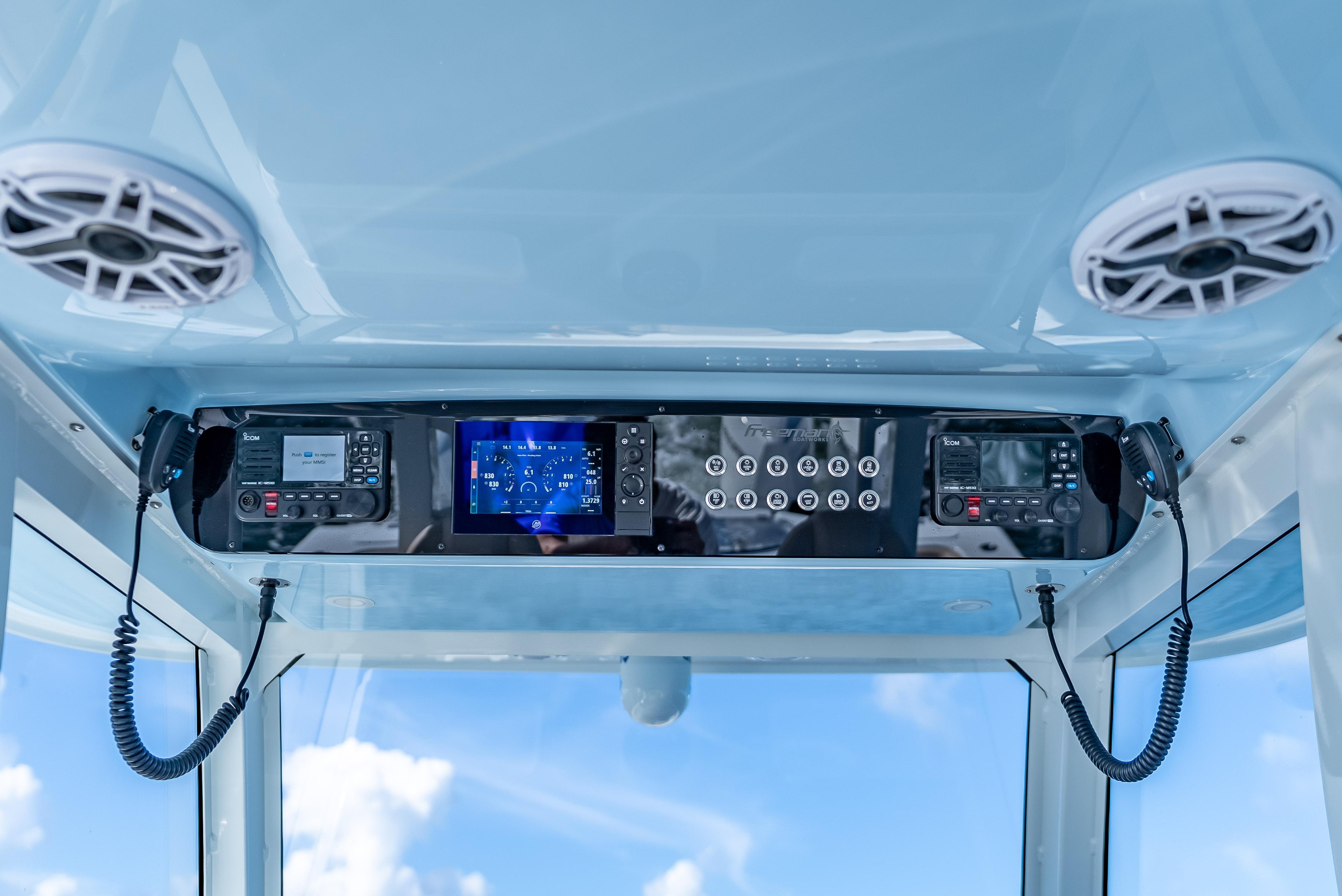 Boat image 25