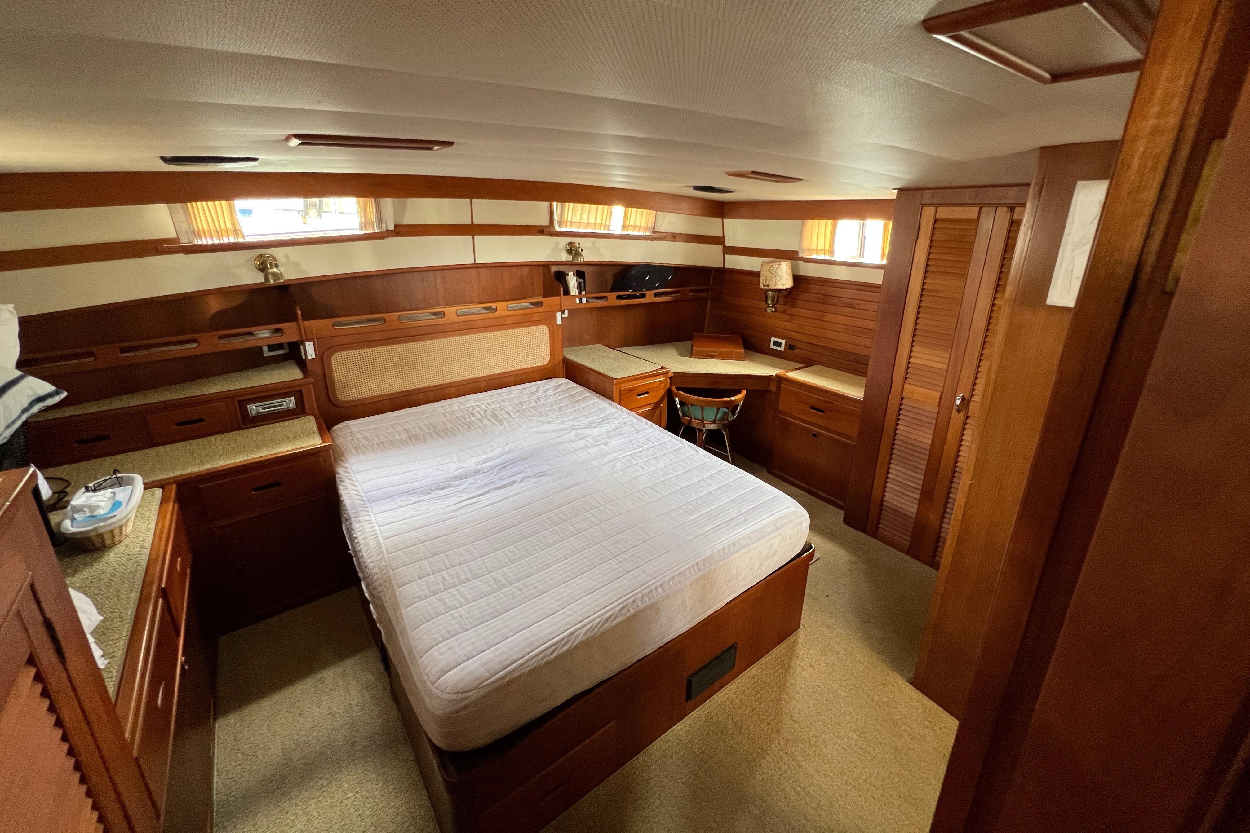 Main aft stateroom