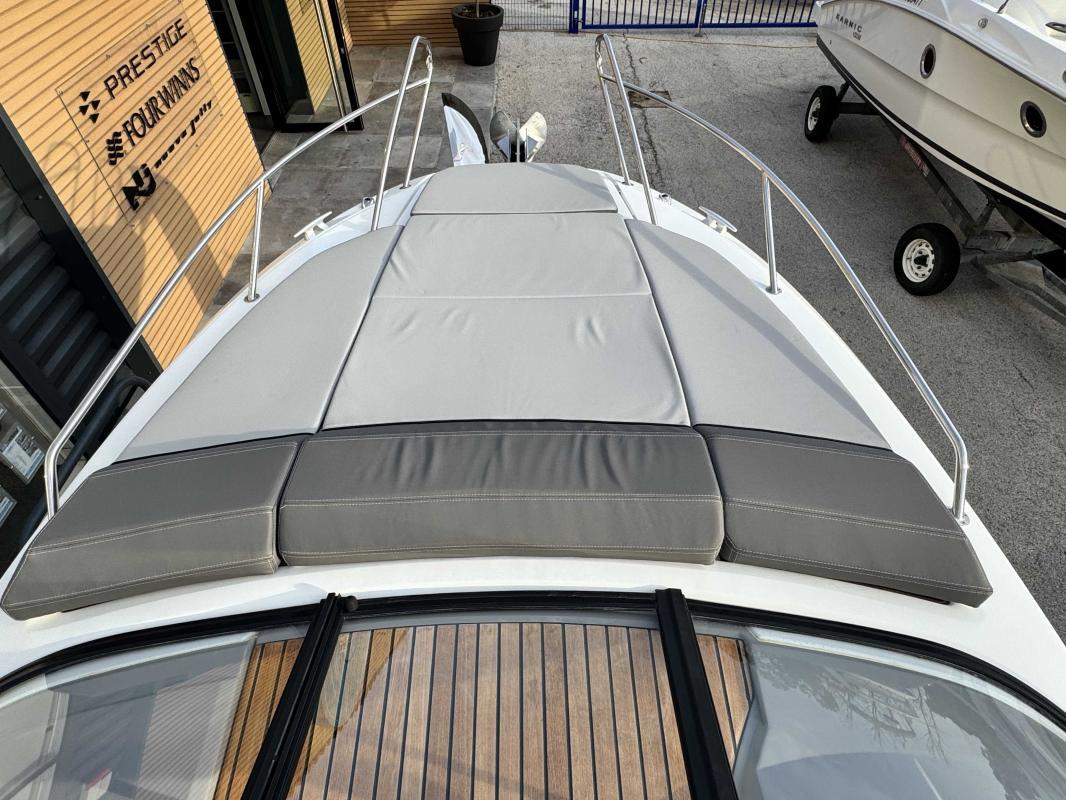 Jeanneau Cap Camarat 7.5 DC