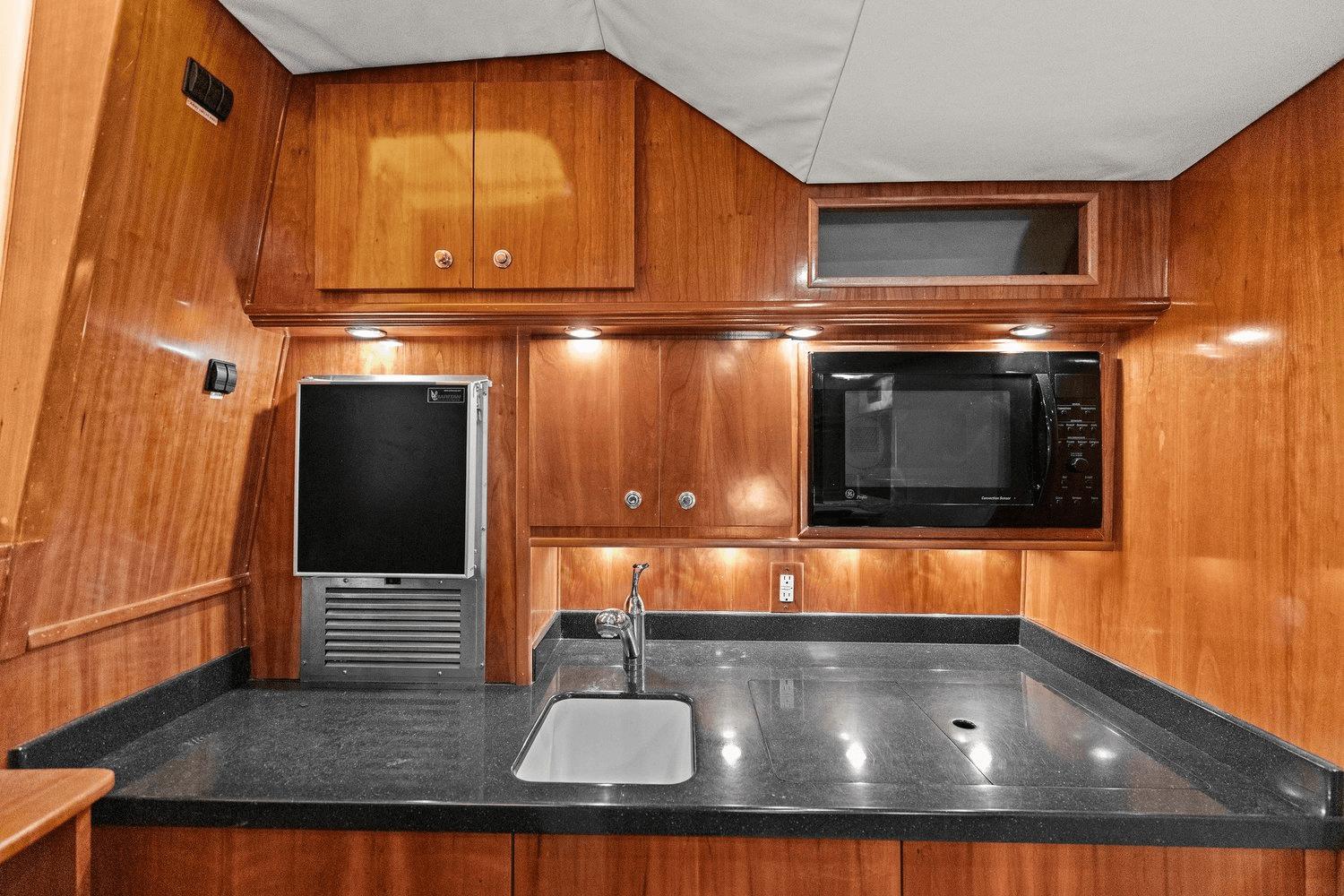 2004-albemarle-410-express-fisherman-power-9766440-977512538-0-290420250738-39
