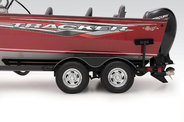 2021 Tracker Boats boat for sale, model of the boat is Targa V-19 Combo & Image # 24 of 84
