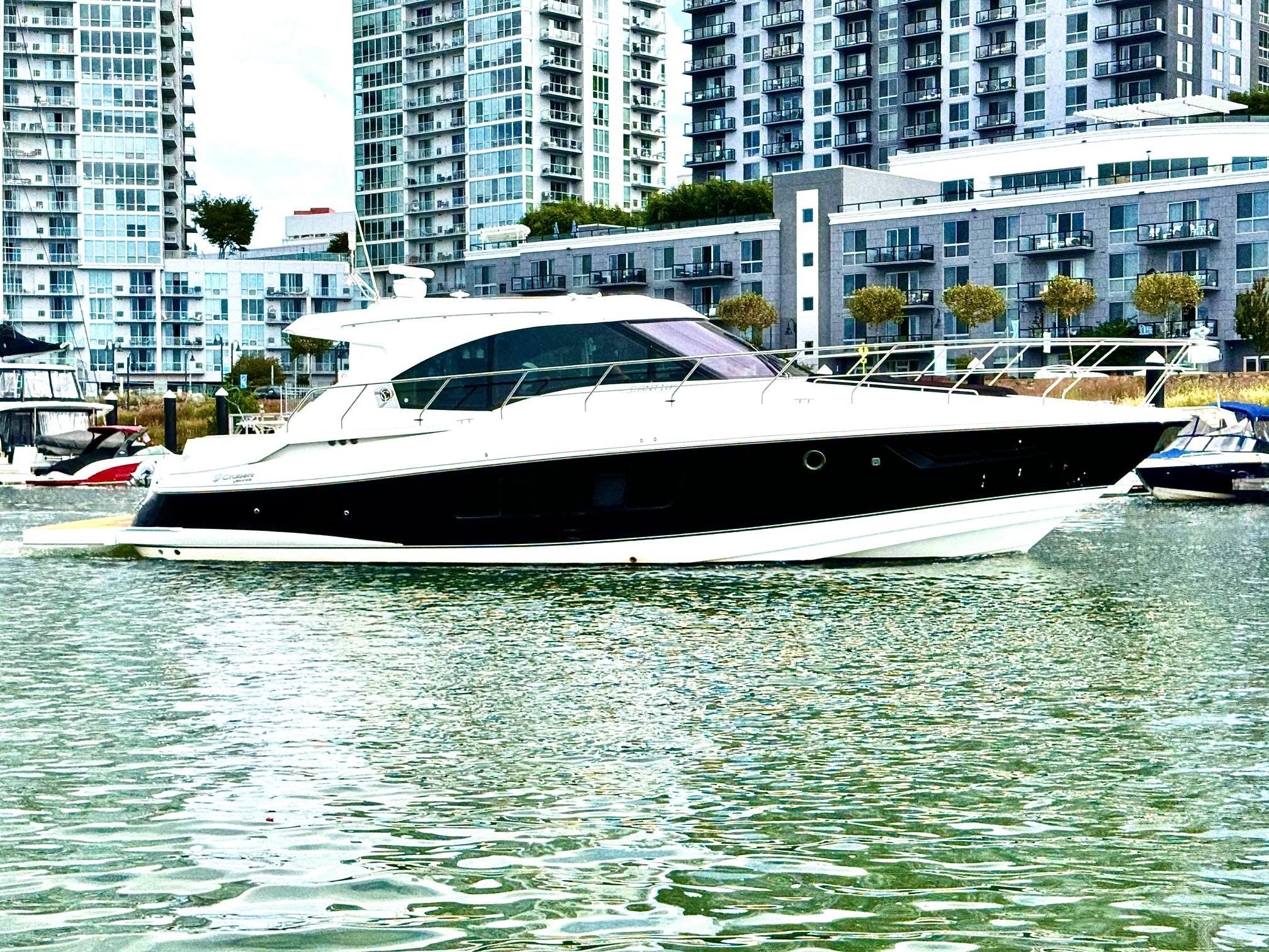 2014 CRUISERS YACHTS 45 CANTIUS