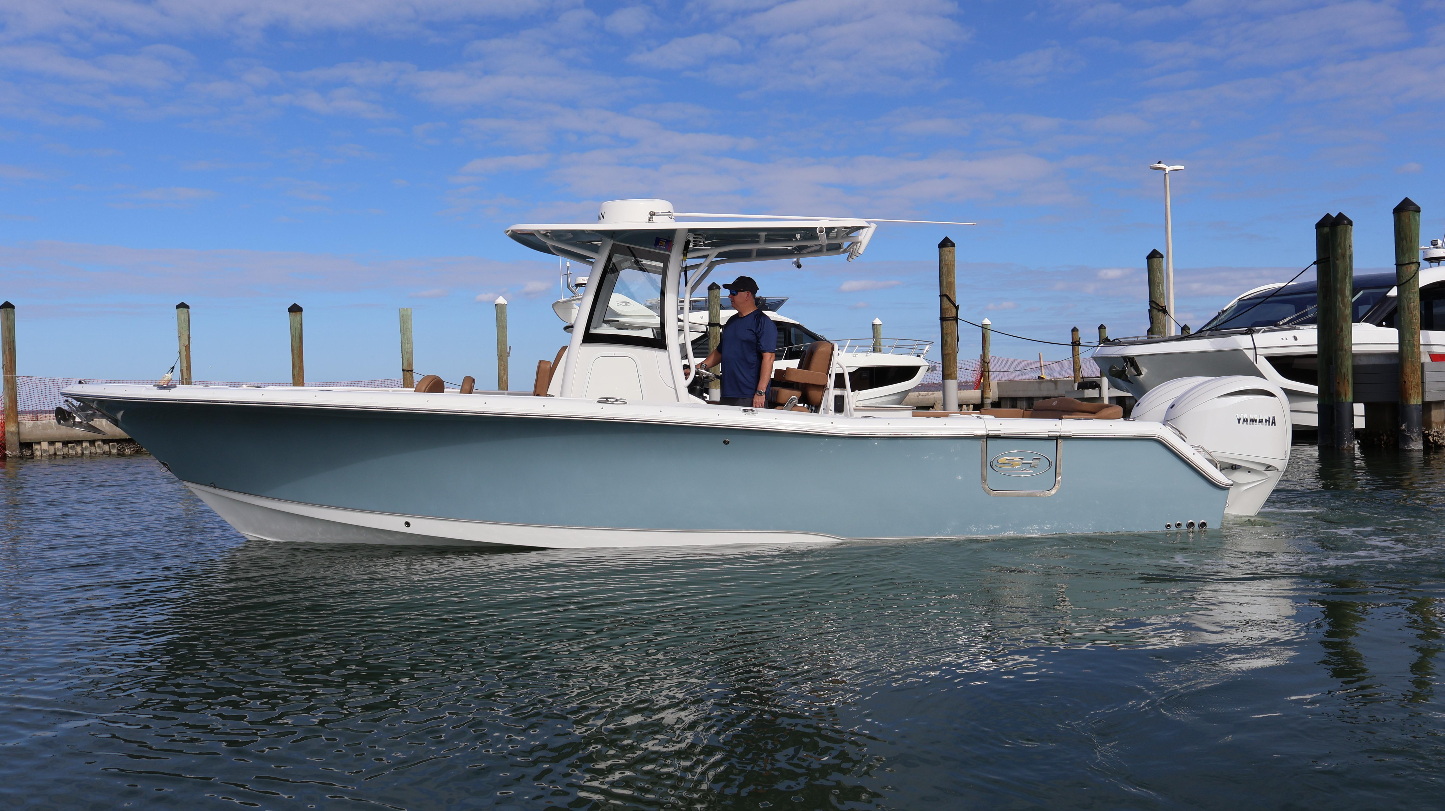 2023 Sea Hunt Ultra 305 SE