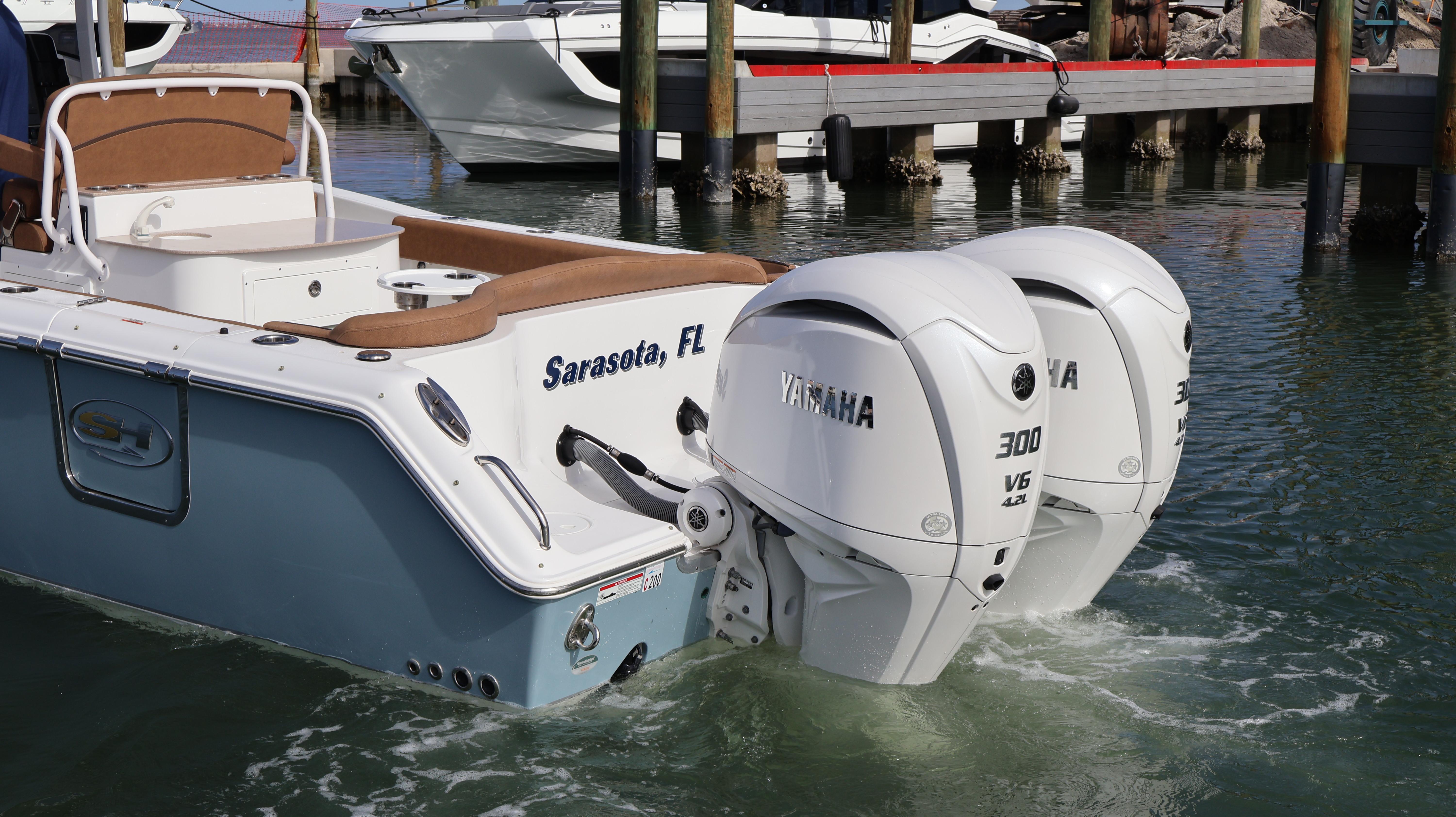 2023 Sea Hunt Ultra 305 SE