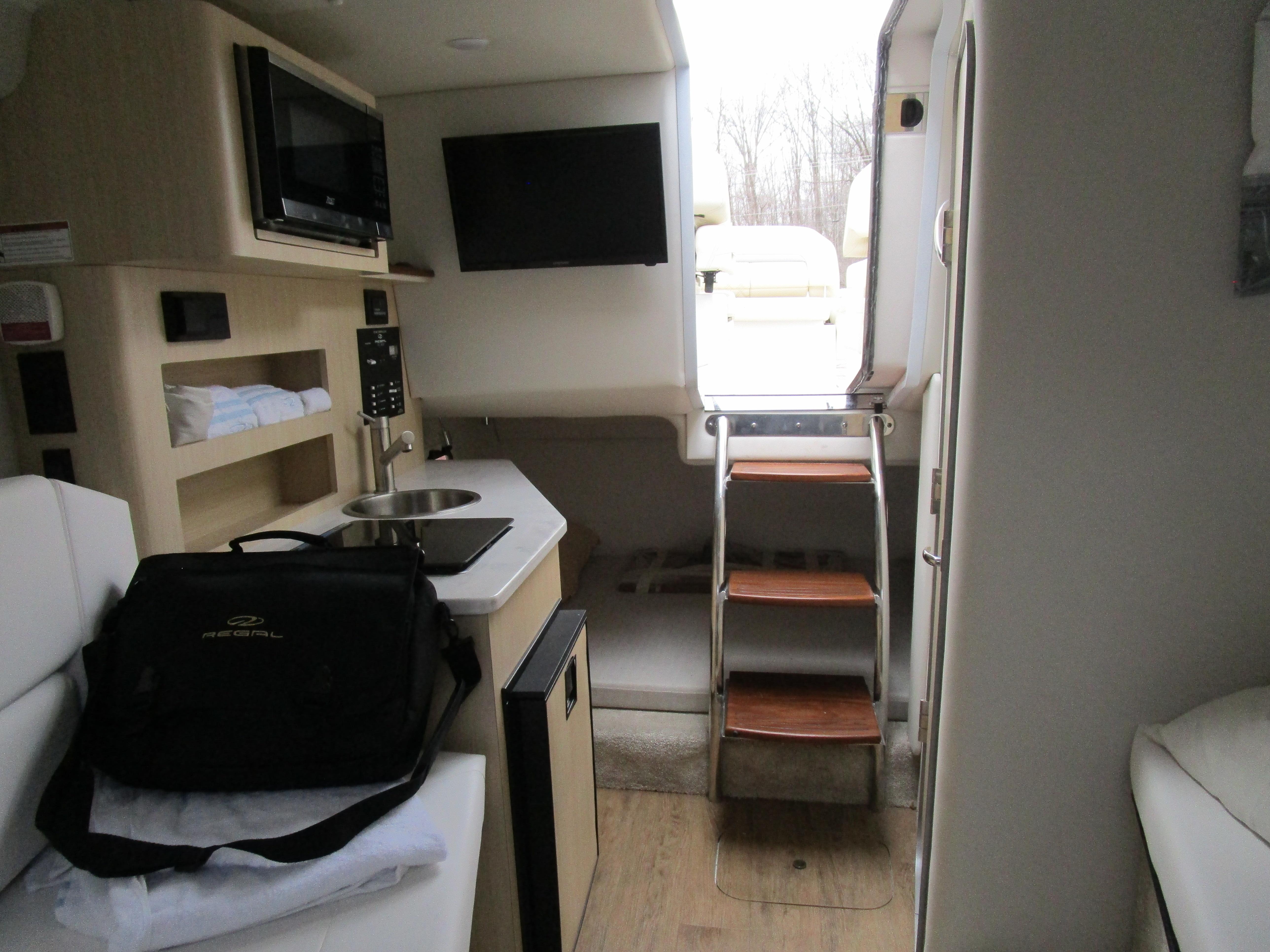 2023 Regal 26 Express Gallery