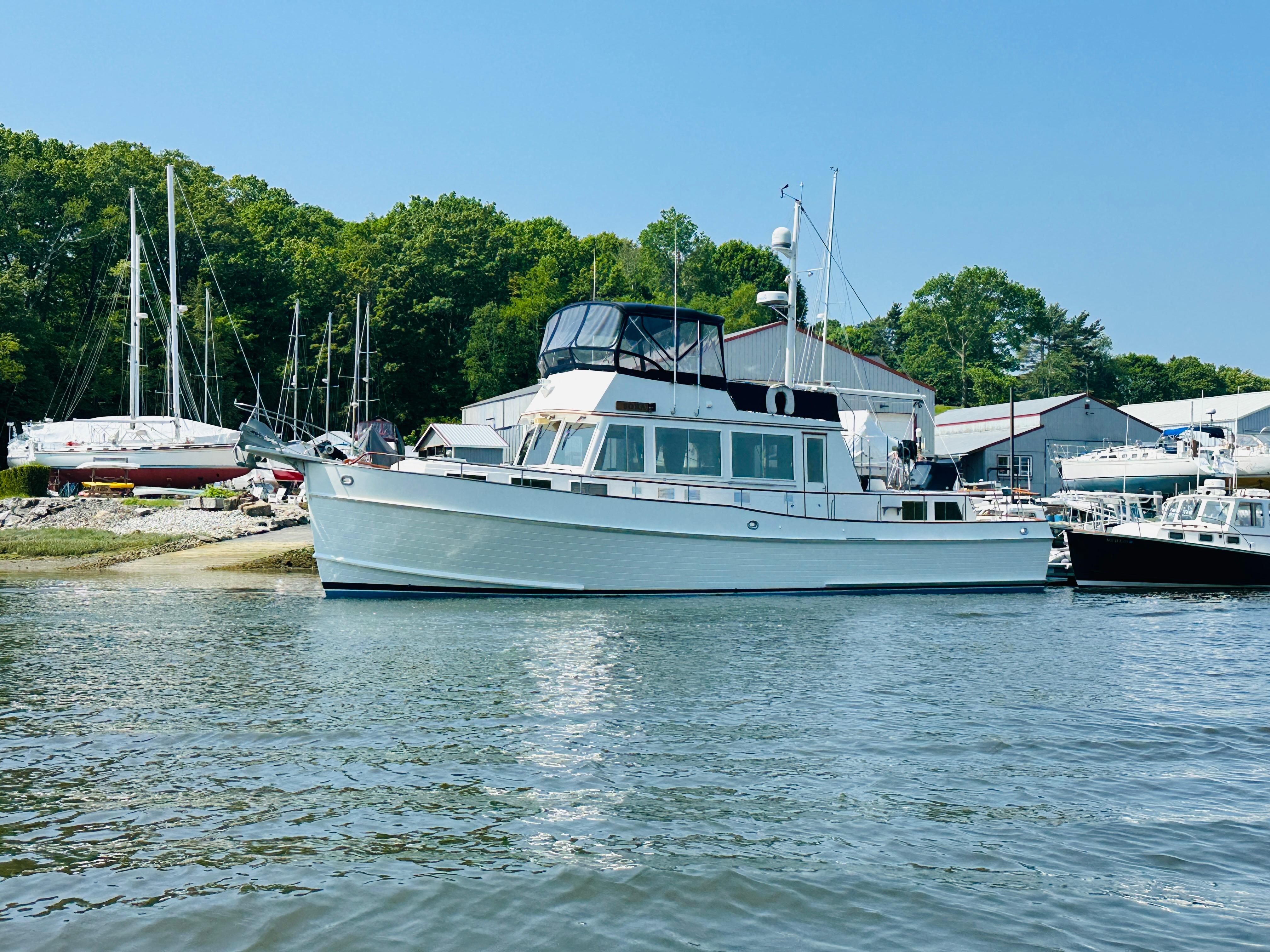 yacht-image