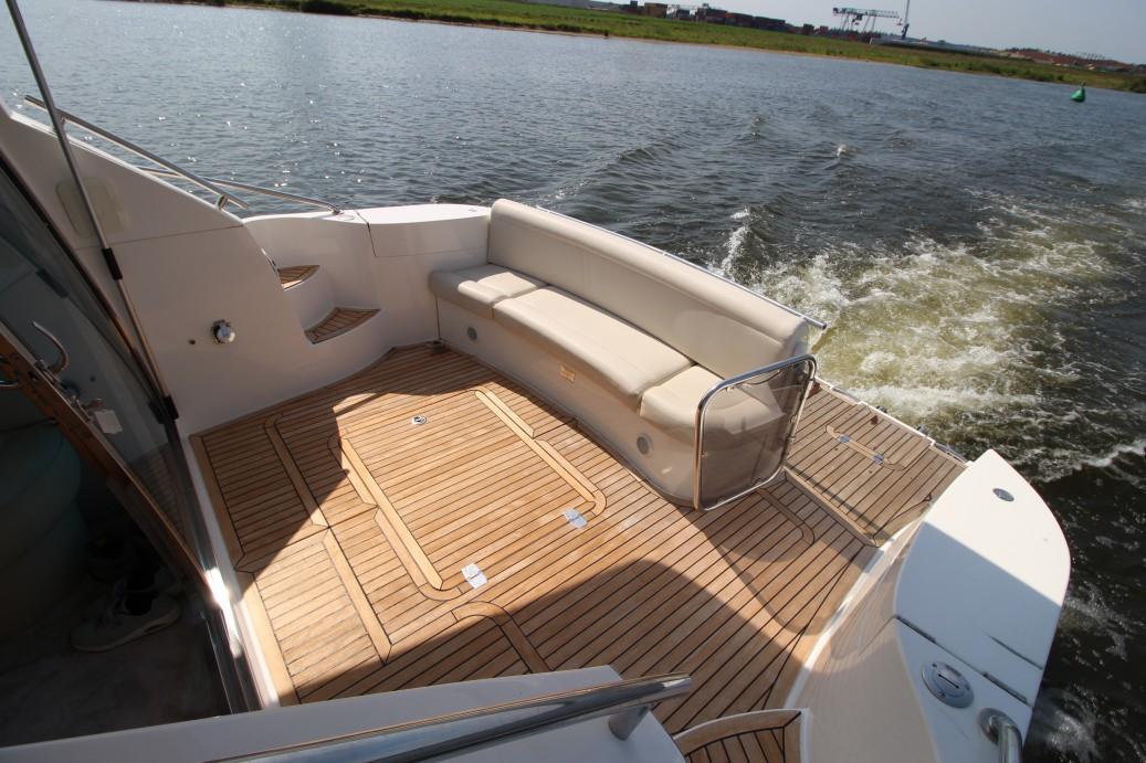 2007 Galeon 390 HT large 8