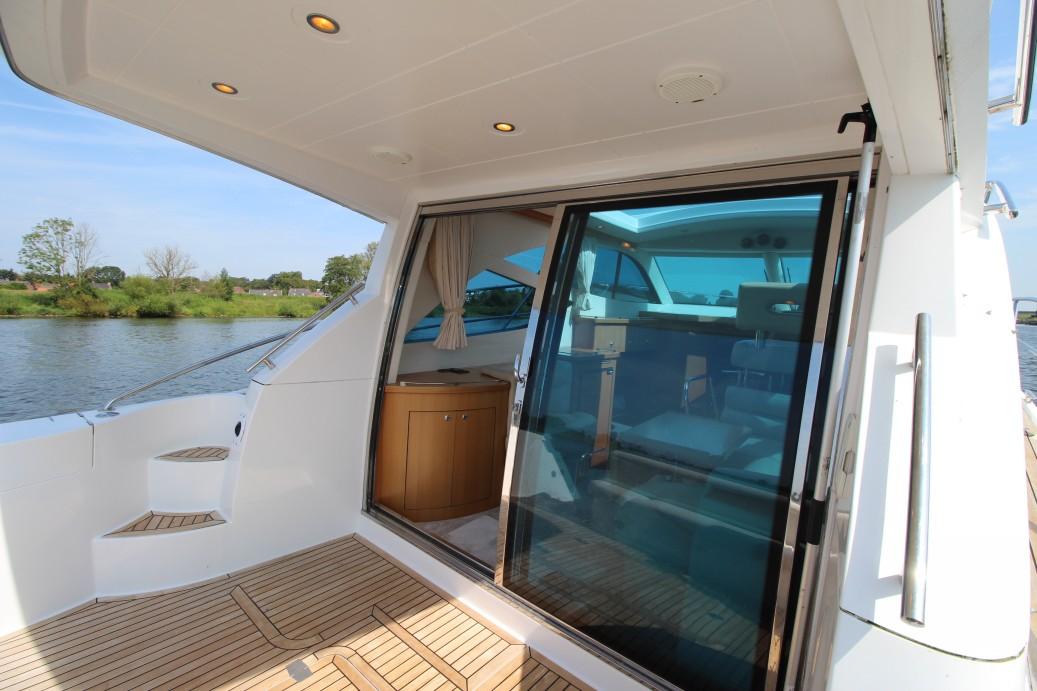 2007 Galeon 390 HT large 14