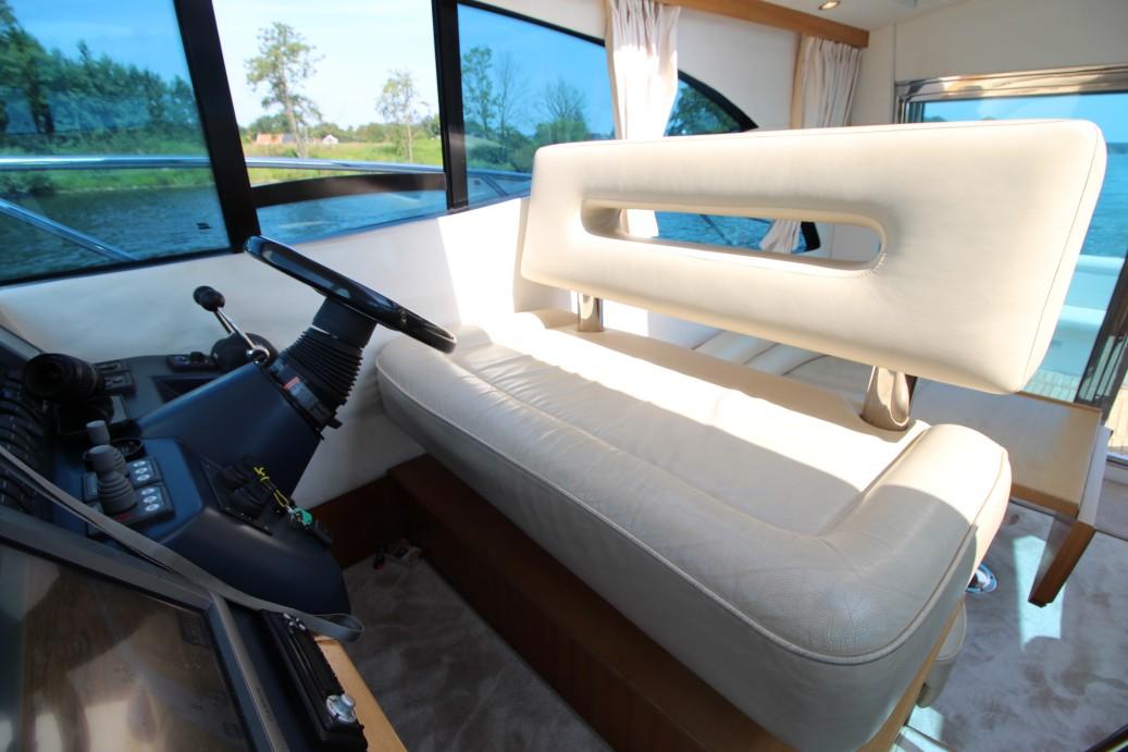 2007 Galeon 390 HT large 38