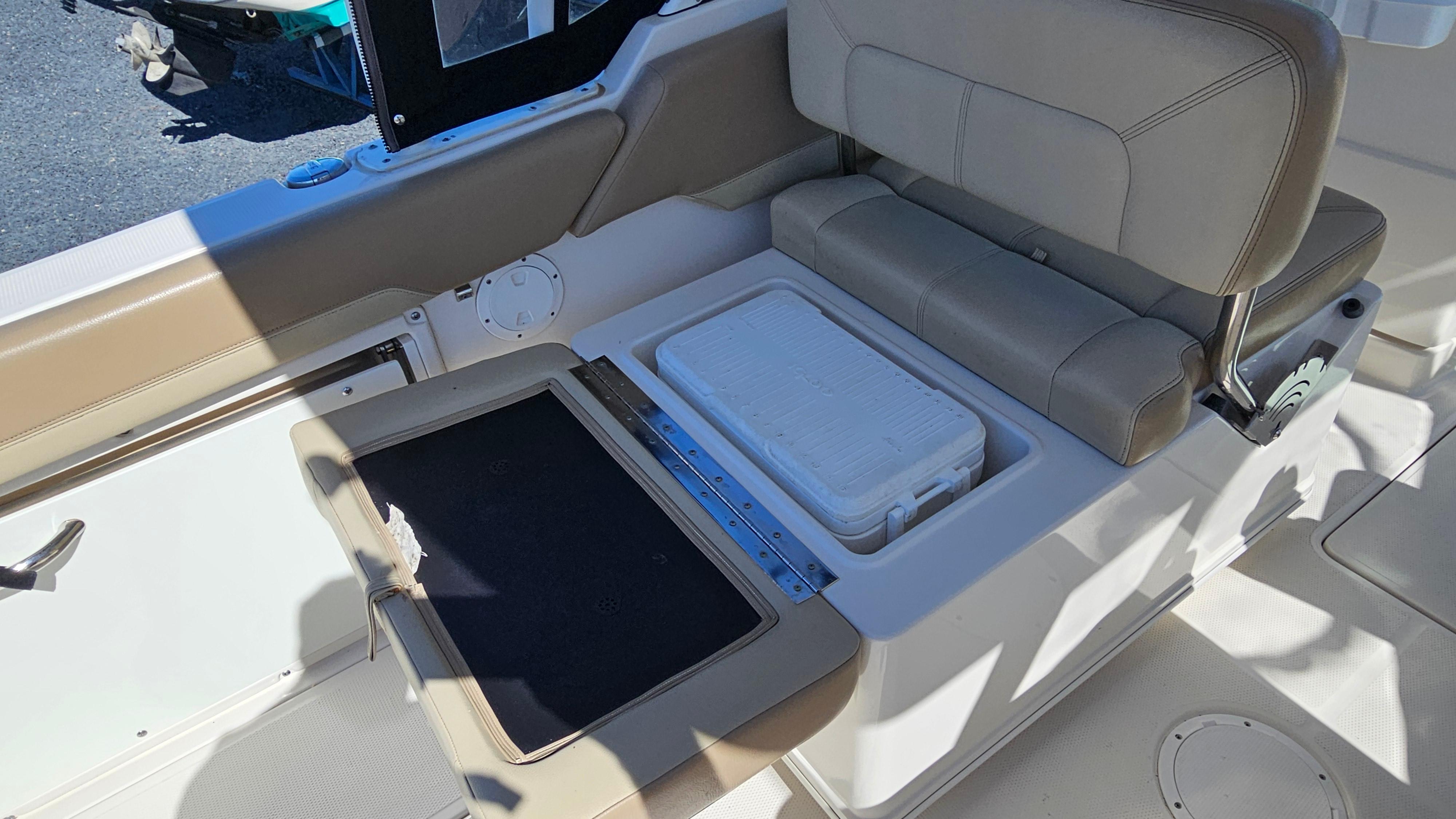 2019-sailfish-275-dc-power-9746460-20250519151504687-1_XLARGE