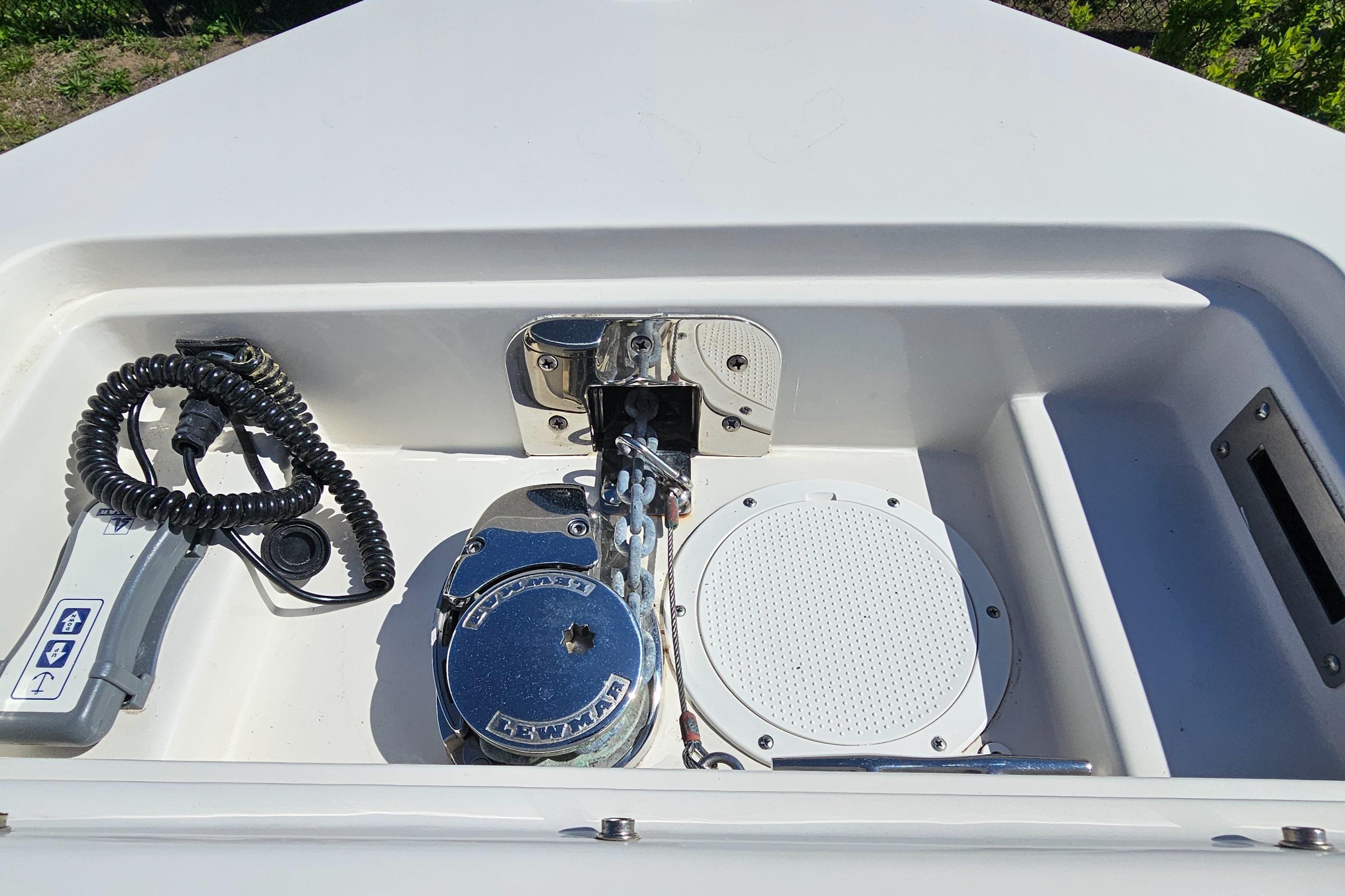 2019-sailfish-275-dc-power-9746460-20250519151514805-1_XLARGE