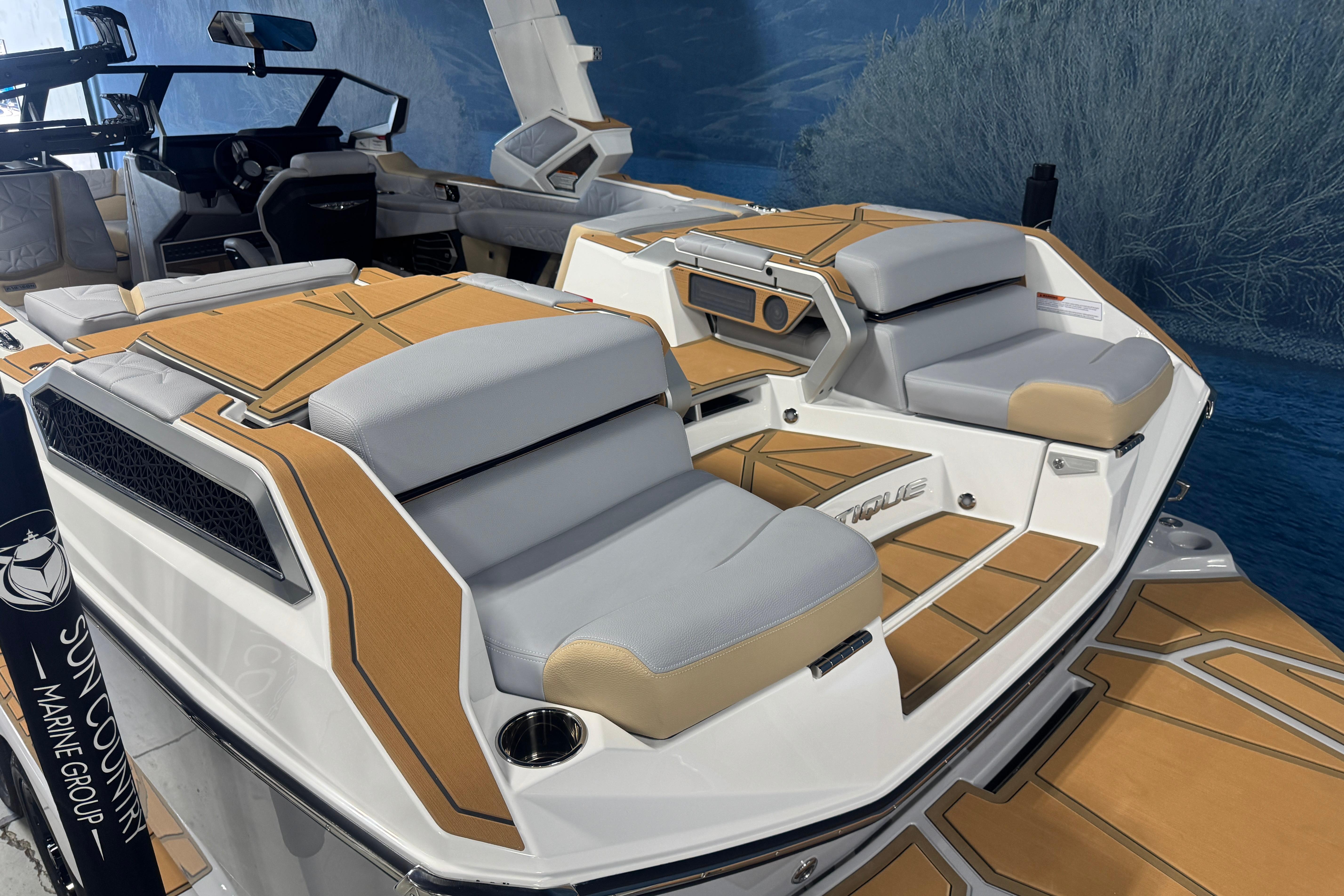 2026 Nautique Super Air Nautique G23 Paragon #N024G inventory image at Sun Country Marine Group, San Jose-Campbell