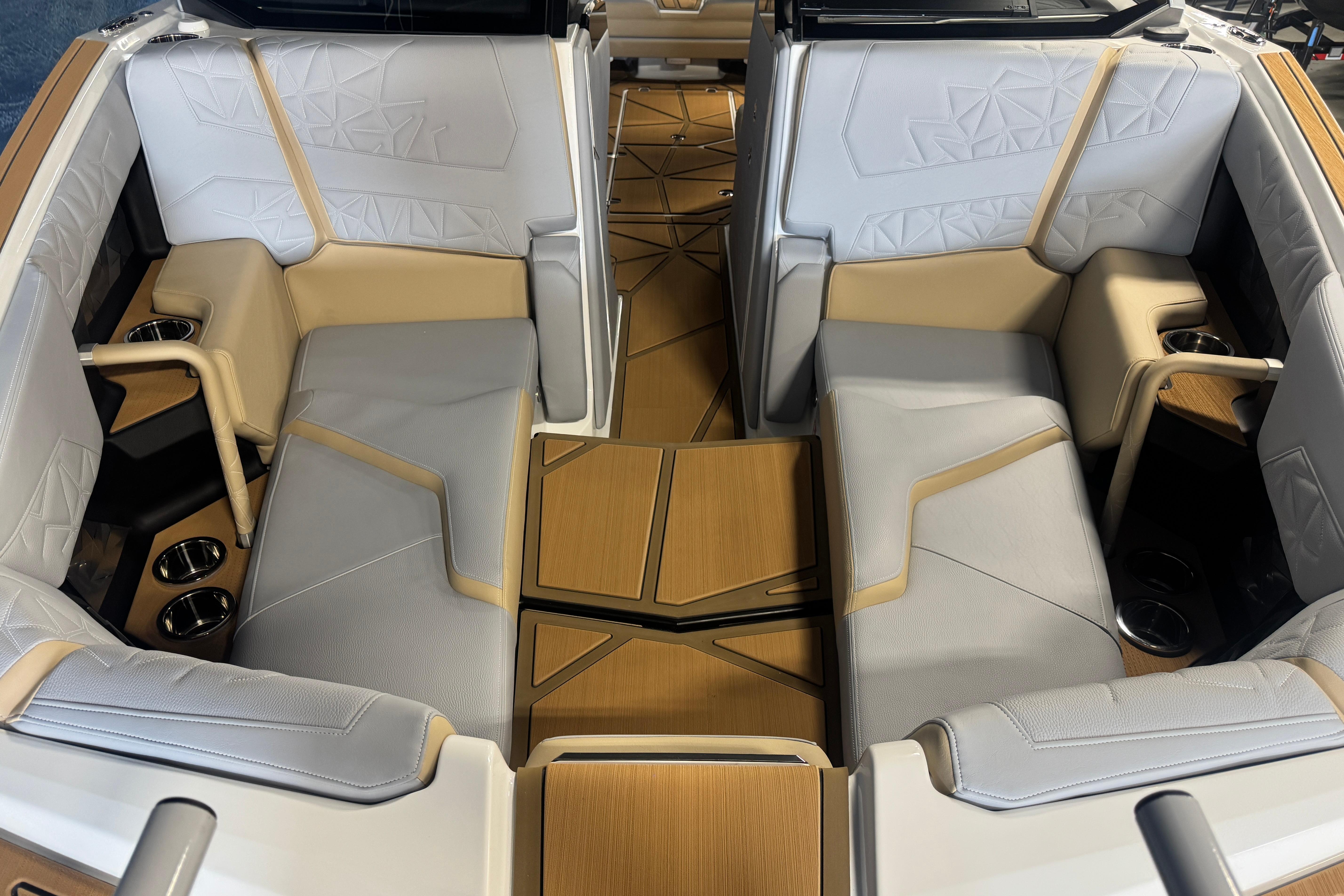 2026 Nautique Super Air Nautique G23 Paragon #N024G inventory image at Sun Country Marine Group, San Jose-Campbell