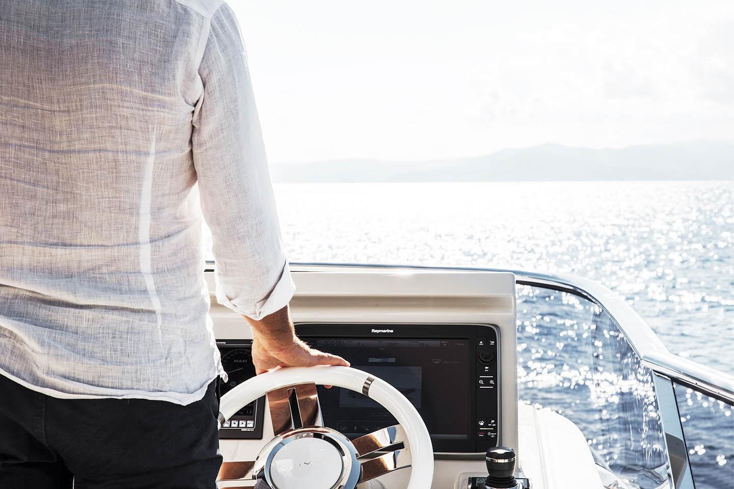 2017 Azimut 72