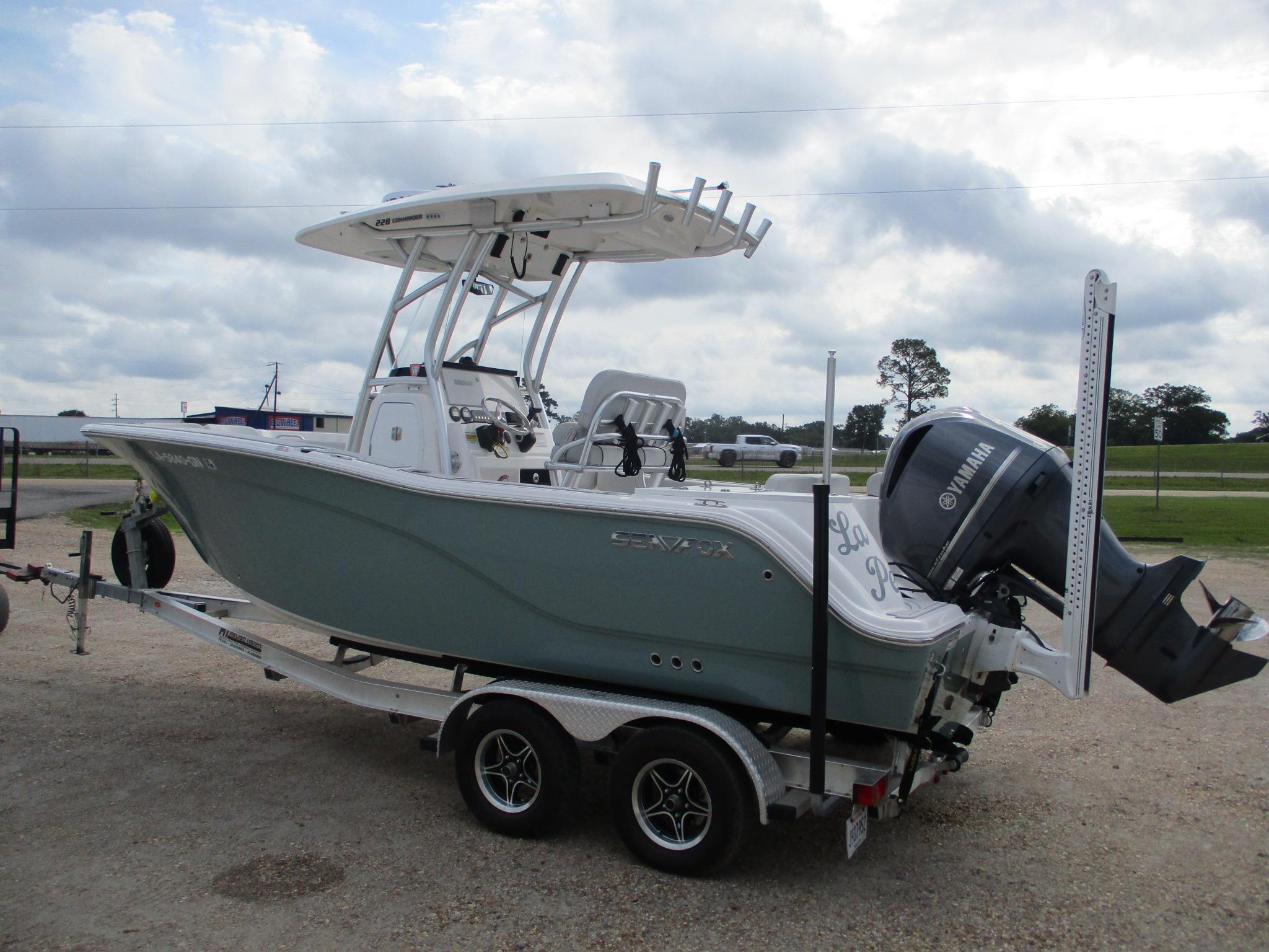 2022 Sea Fox 228 Commander-5