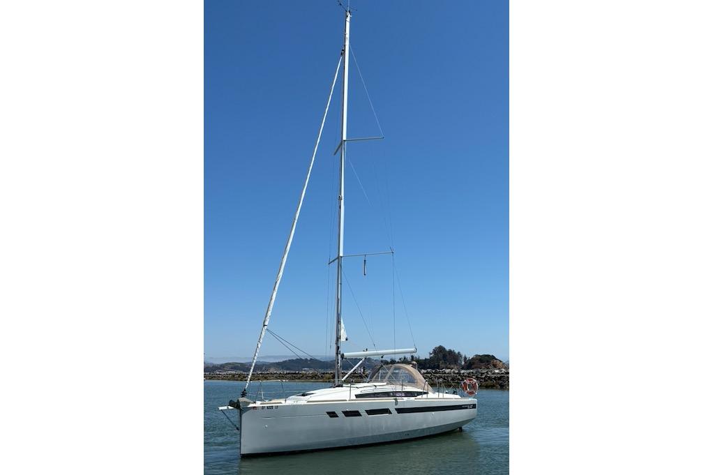2021 34' Jeanneau Sun Odyssey 349