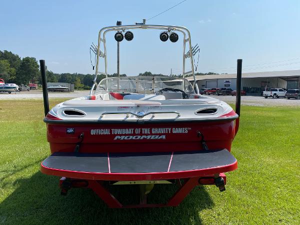 2005 Moomba boat for sale, model of the boat is Mobius LS & Image # 7 of 18