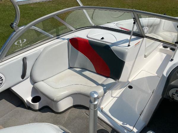 2005 Moomba boat for sale, model of the boat is Mobius LS & Image # 10 of 18