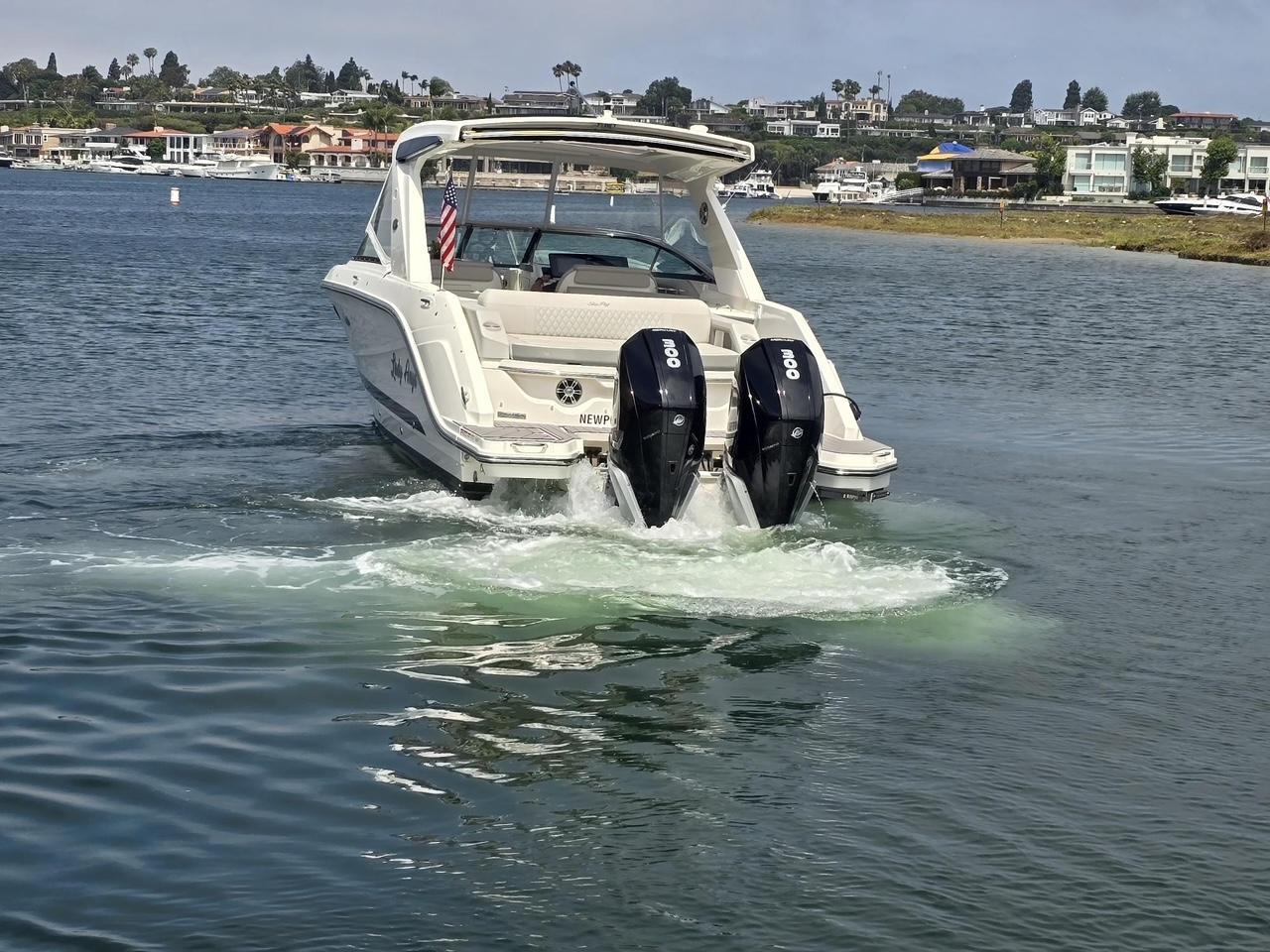 2023 Sea Ray SLX 310 Outboard #TBBB201B inventory image at Sun Country Marine Group, Newport Beach 2023 Sea Ray SLX 310 Outboard #TBBB201B inventory image at Sun Country Marine Group, Newport Beach