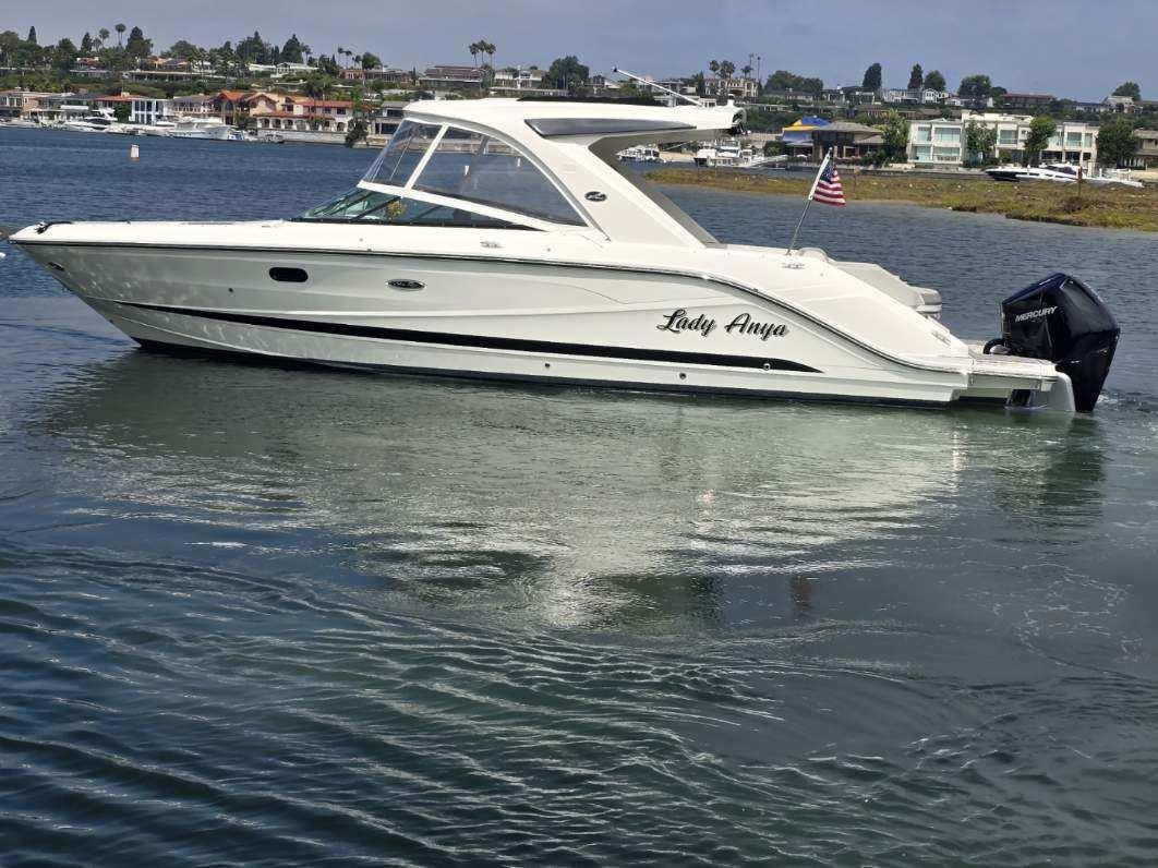 2023 Sea Ray SLX 310 Outboard #TBBB201B inventory image at Sun Country Marine Group, Newport Beach 2023 Sea Ray SLX 310 Outboard #TBBB201B inventory image at Sun Country Marine Group, Newport Beach