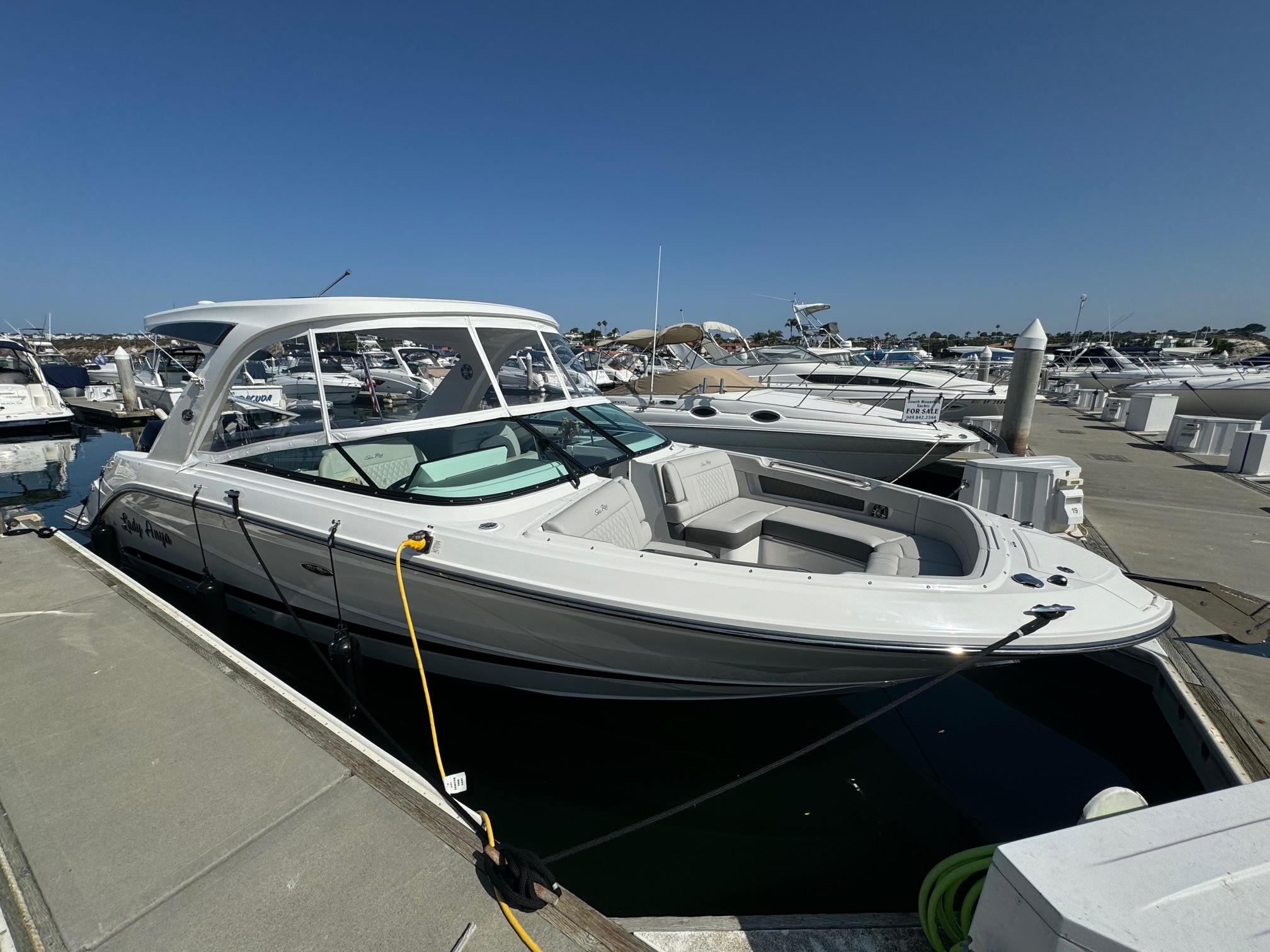 2023 Sea Ray SLX 310 Outboard #TBBB201B inventory image at Sun Country Marine Group, Newport Beach 2023 Sea Ray SLX 310 Outboard #TBBB201B inventory image at Sun Country Marine Group, Newport Beach