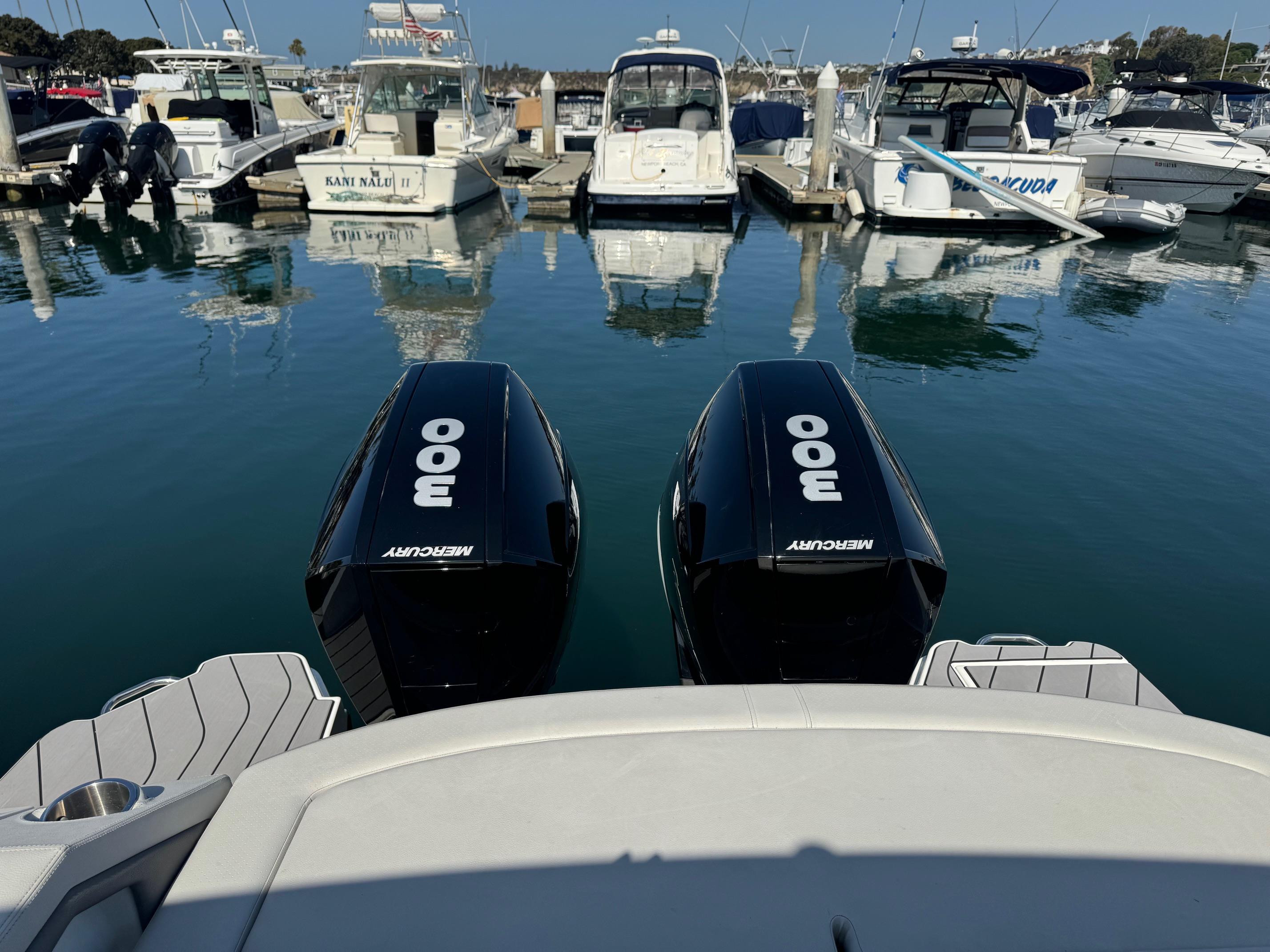 2023 Sea Ray SLX 310 Outboard #TBBB201B inventory image at Sun Country Marine Group, Newport Beach 2023 Sea Ray SLX 310 Outboard #TBBB201B inventory image at Sun Country Marine Group, Newport Beach