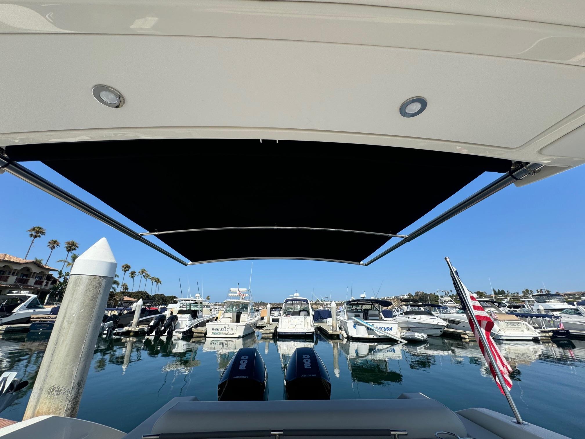 2023 Sea Ray SLX 310 Outboard #TBBB201B inventory image at Sun Country Marine Group, Newport Beach 2023 Sea Ray SLX 310 Outboard #TBBB201B inventory image at Sun Country Marine Group, Newport Beach
