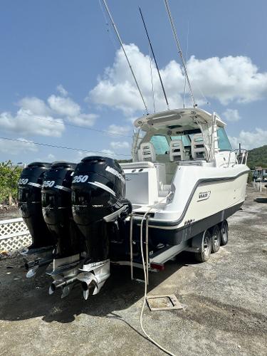 Photo of 2012 Boston Whaler 36'
