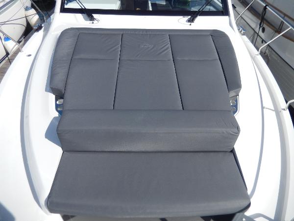 Sealine C390