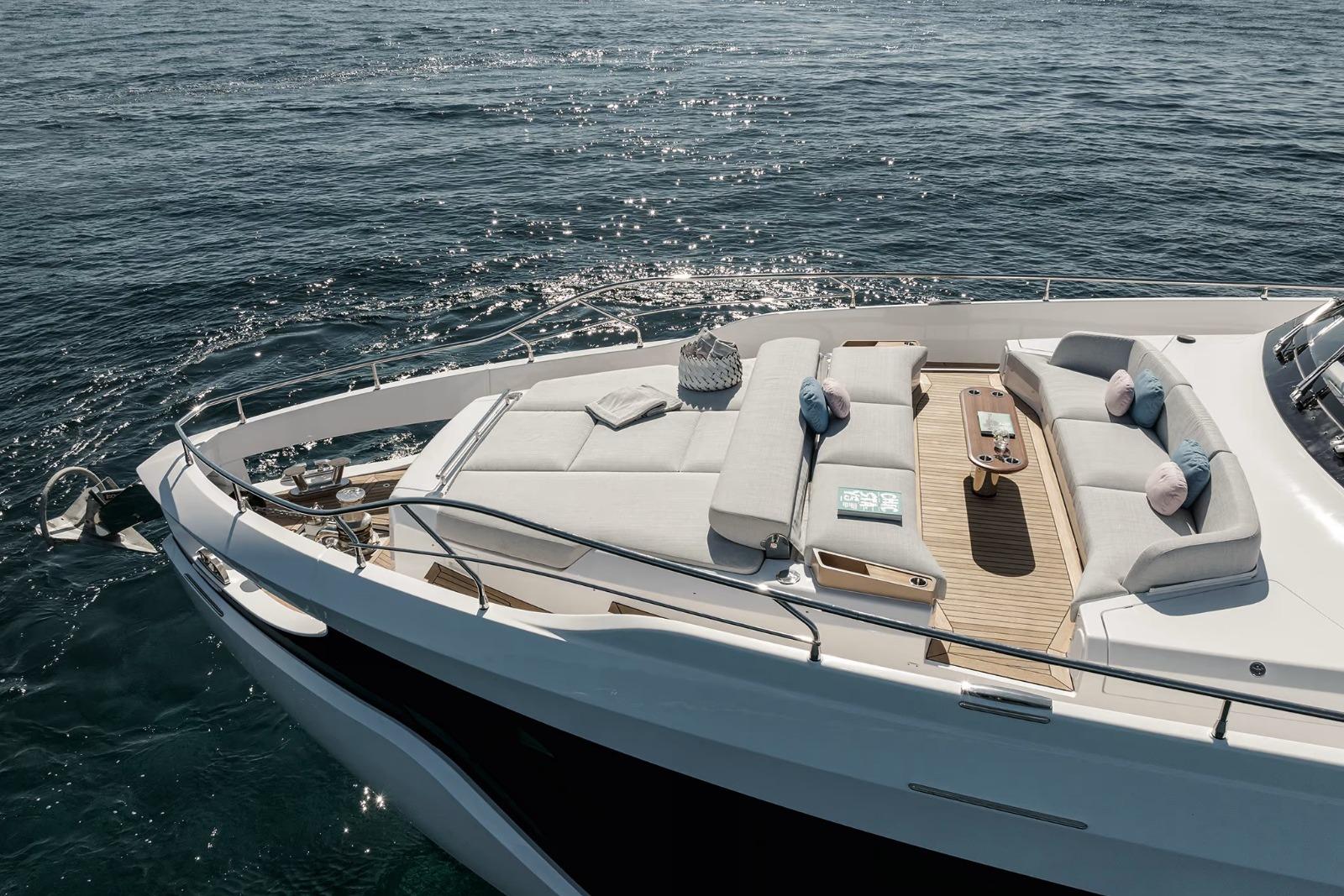 Azimut Yachts Grande 26M