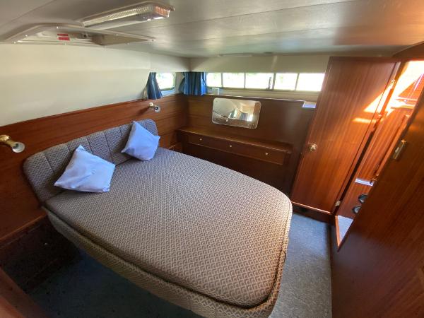 1998 Broom Ocean 34