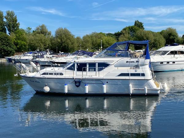 1998 Broom Ocean 34