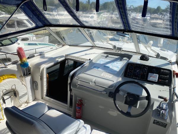1998 Broom Ocean 34