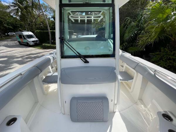 28' Boston Whaler, Listing Number 100913871, Image No. 8