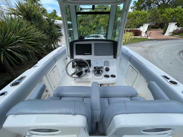 28' Boston Whaler, Listing Number 100913871, Image No. 20