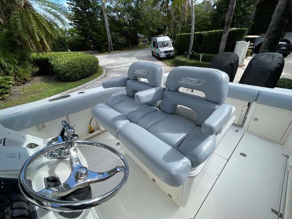 28' Boston Whaler, Listing Number 100913871, - Photo No. 21