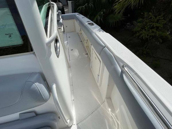 28' Boston Whaler, Listing Number 100913871, - Photo No. 23