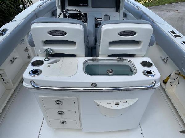 28' Boston Whaler, Listing Number 100913871, - Photo No. 34