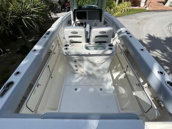 28' Boston Whaler, Listing Number 100913871, - Photo No. 40