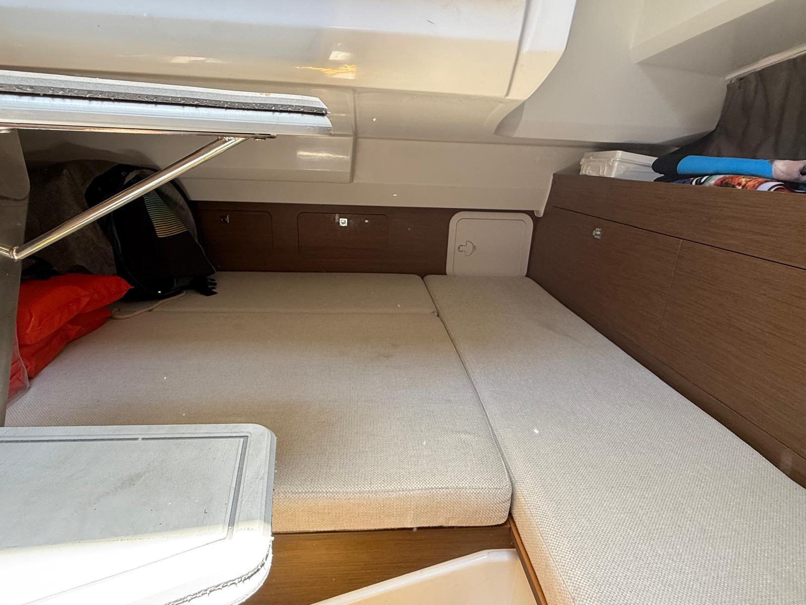 2019 Jeanneau Leader 9.0 WA-18