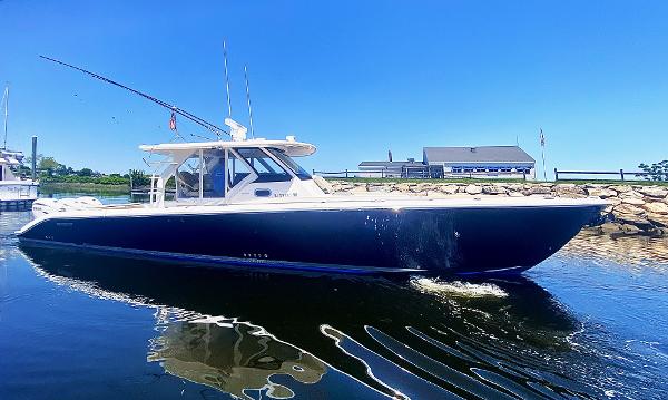 Photo of 2019 Pursuit 43'