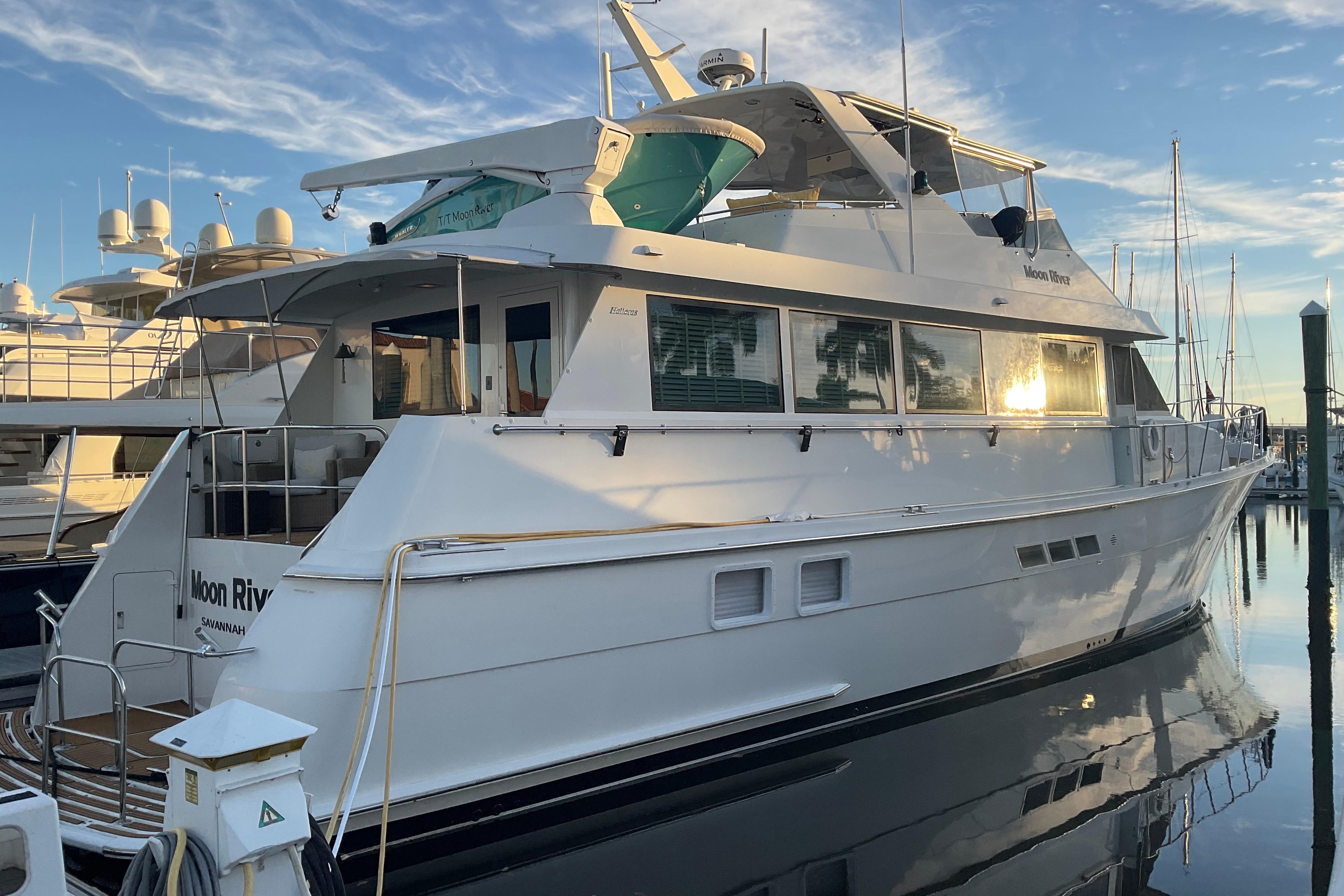 1997 Hatteras 70 Sport Deck Motor Yacht