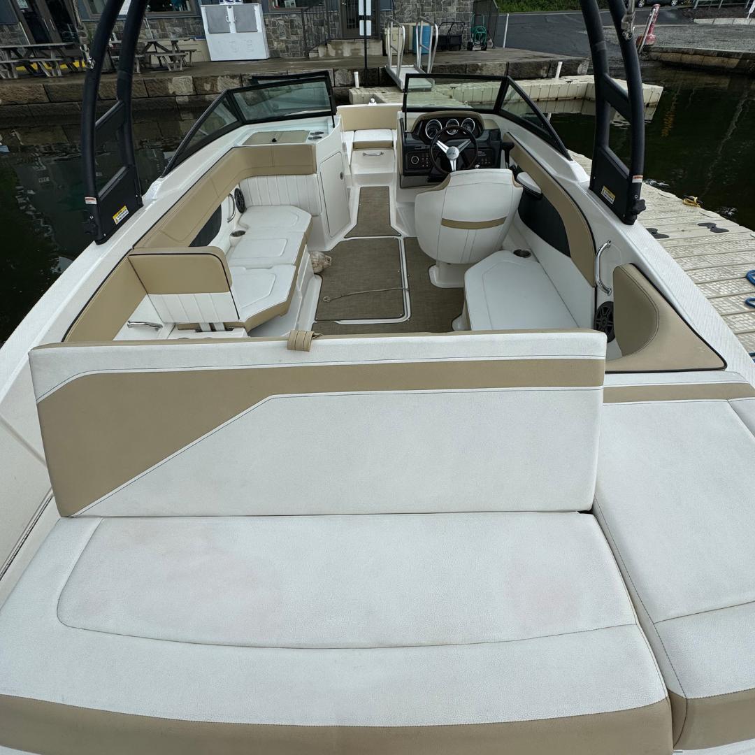 2016 Sea ray SPX 210-10